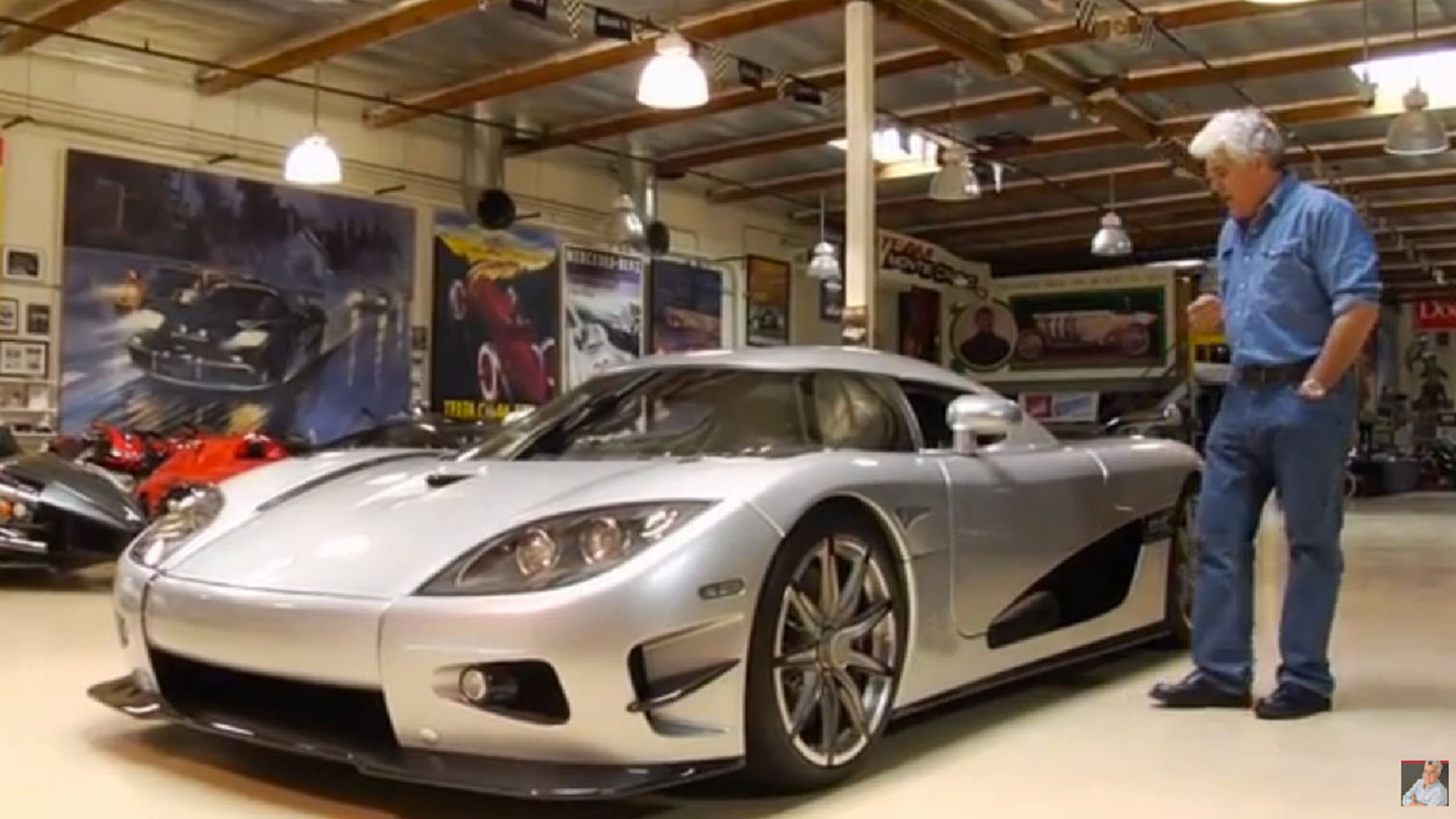 Te seguimos odiando: Jay Leno prueba un Koenigsegg Trevita