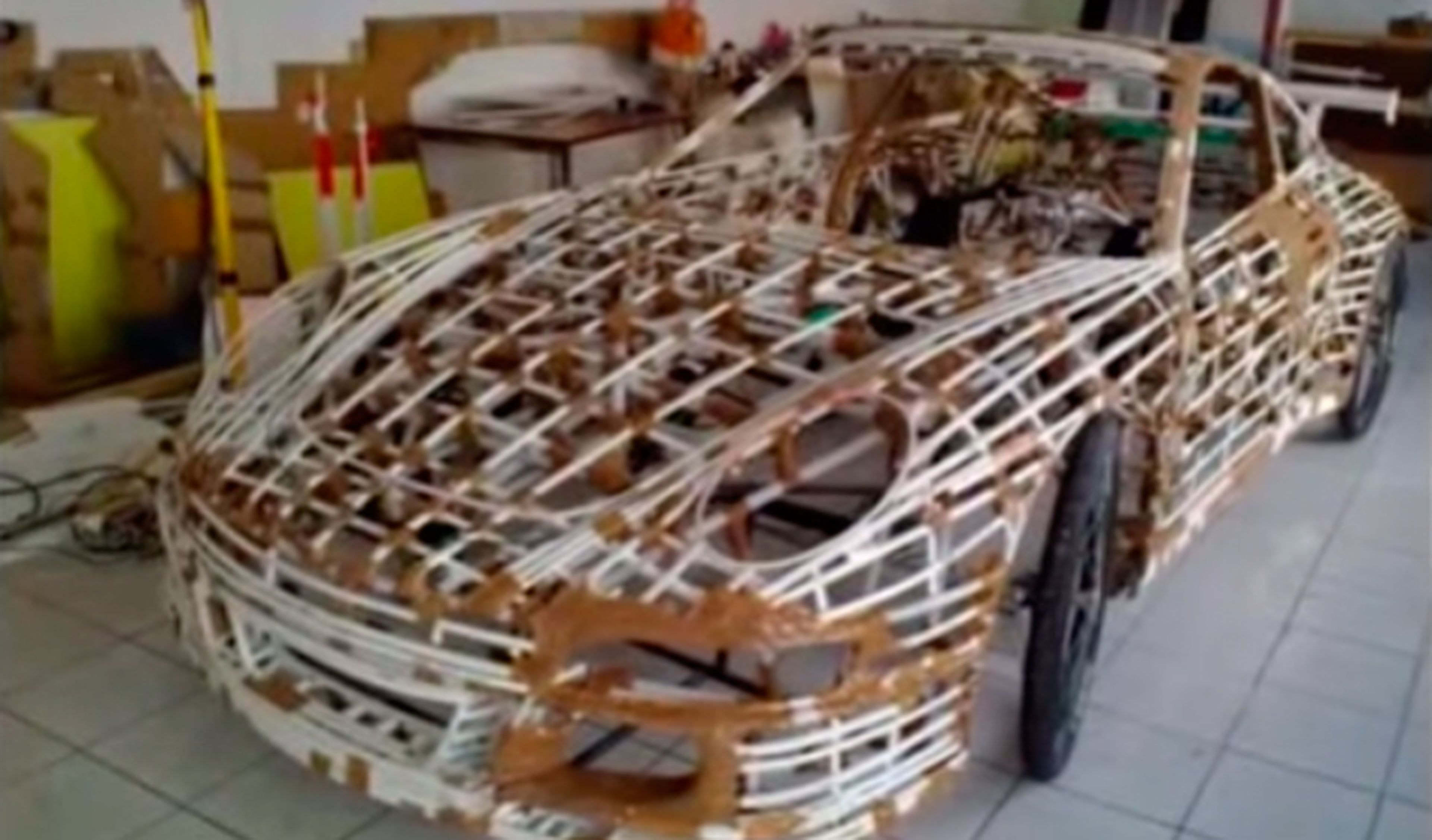 Construye un Porsche 911 con piezas de bicicleta