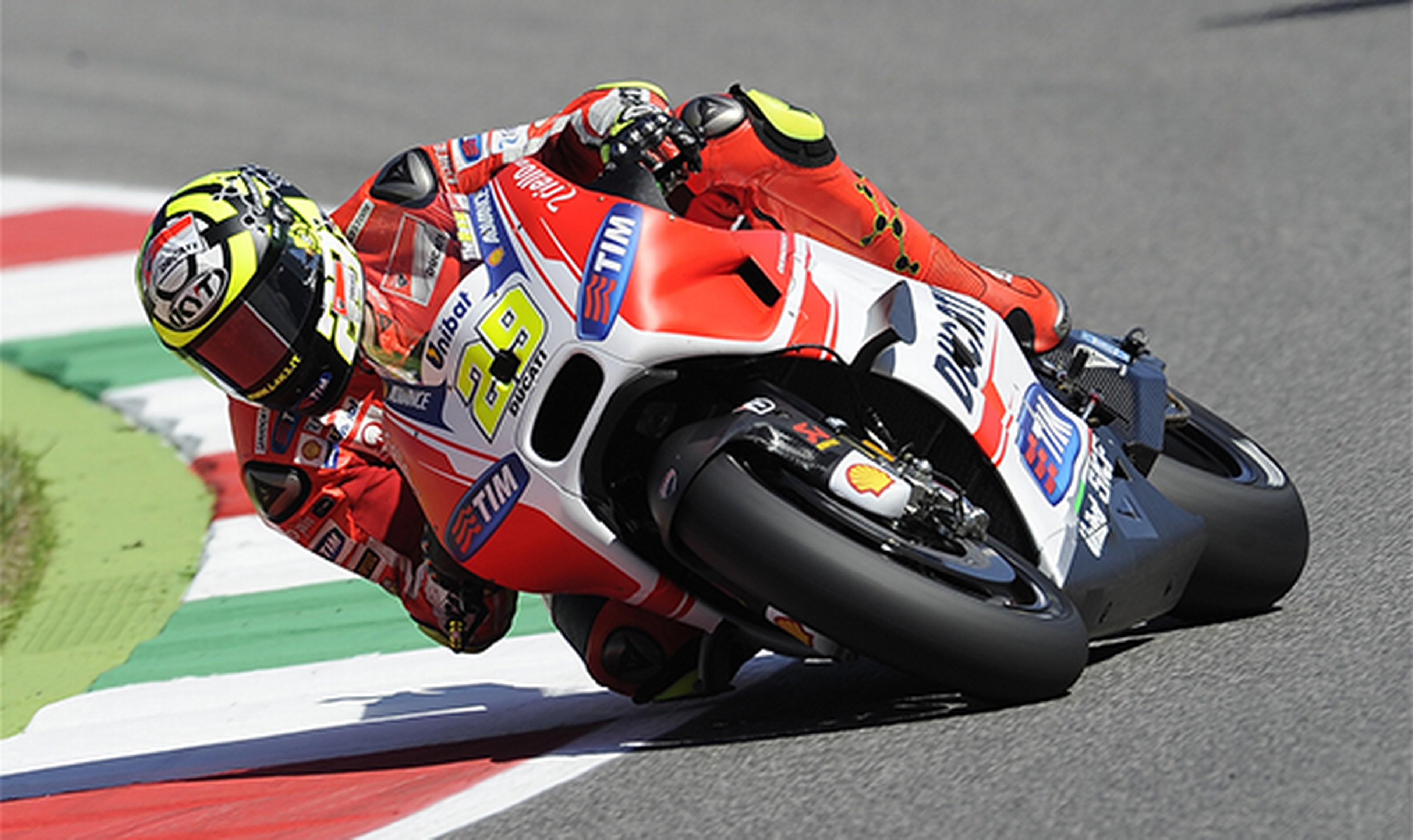 Clasificación MotoGP GP de Italia 2015: pole de Iannone