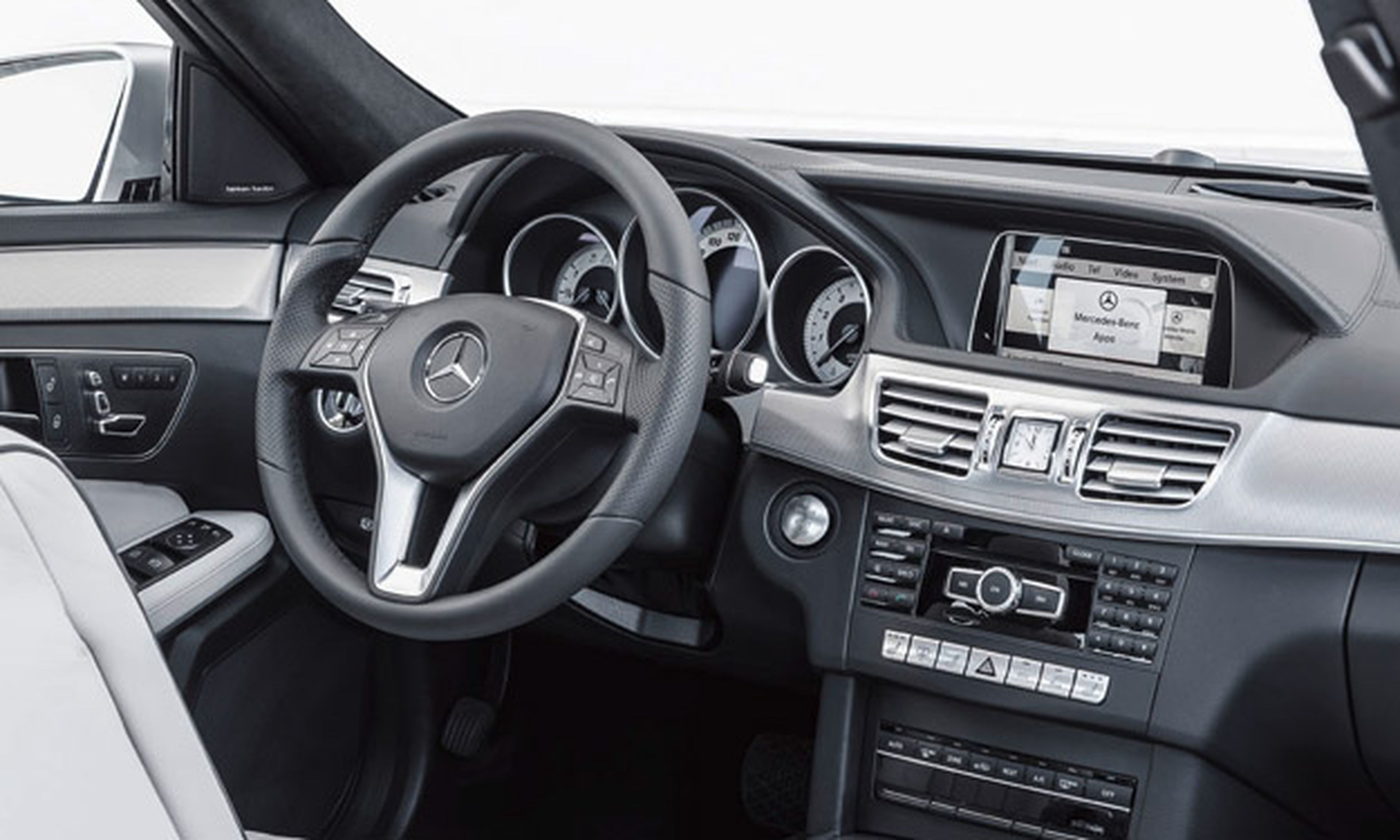 Mercedes Clase E, con conducción autónoma en autopista