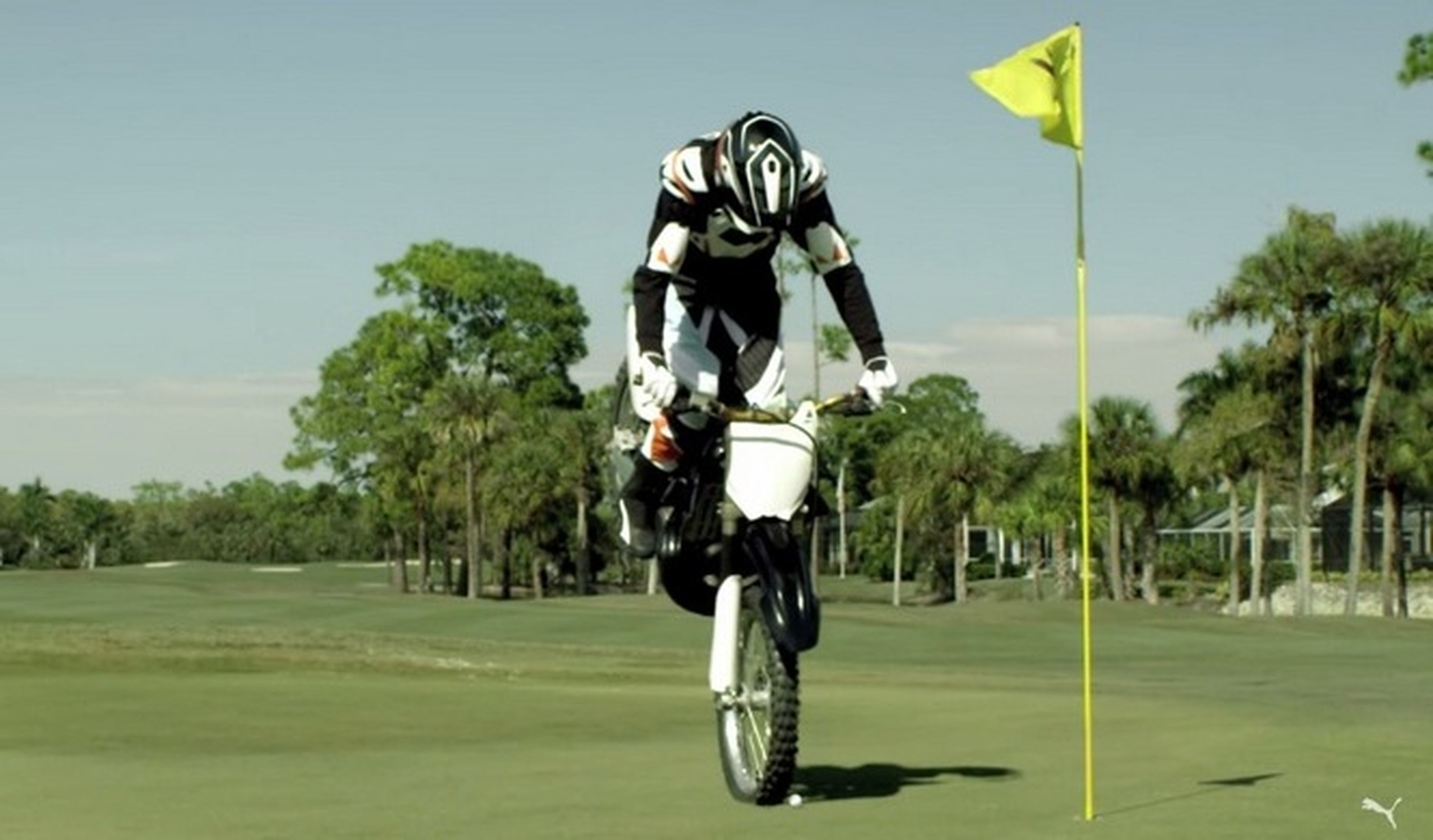 Vídeo: Golf en moto de la mano de Rickie Fowler