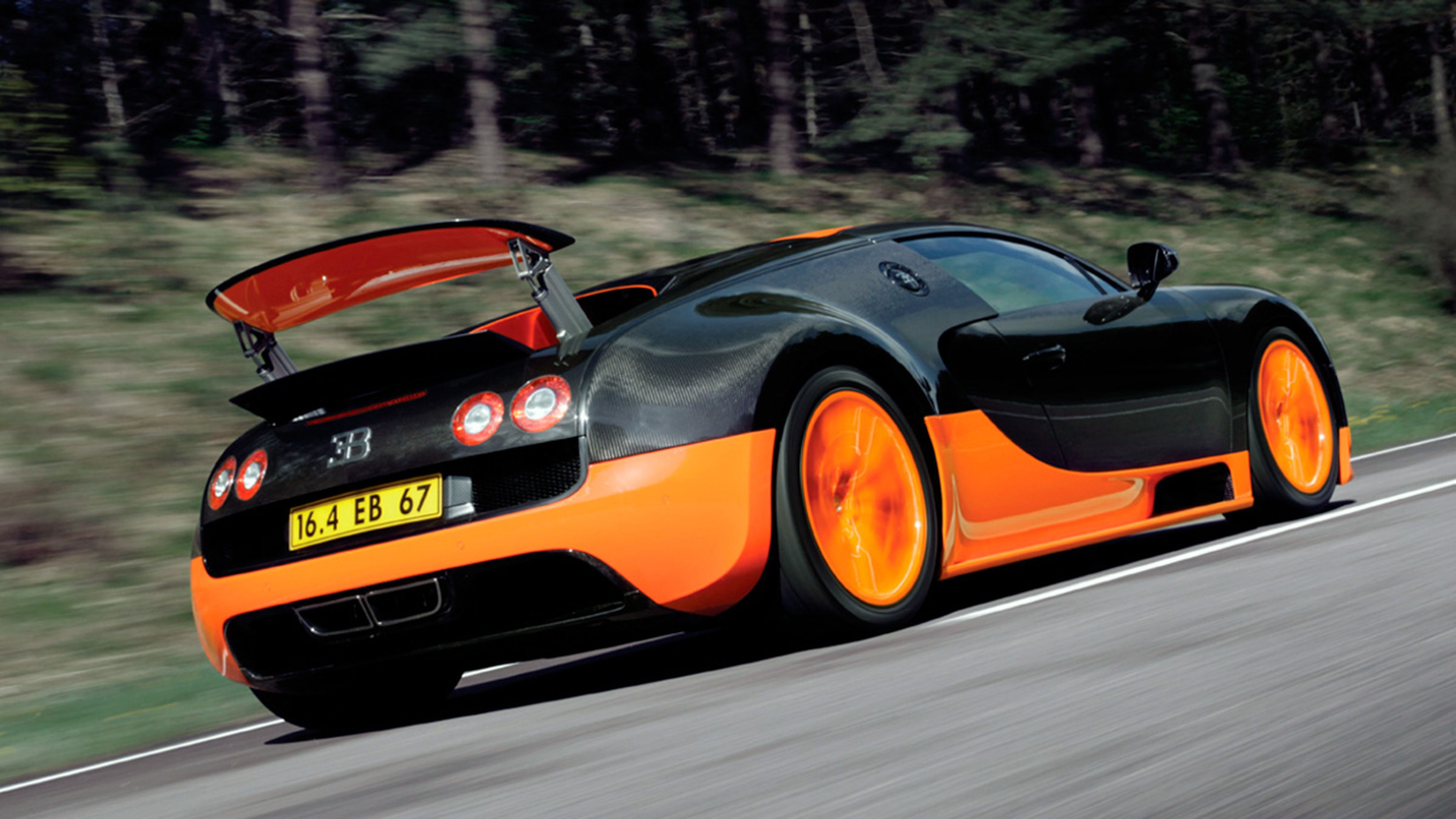 Bugatti Veyron trasera