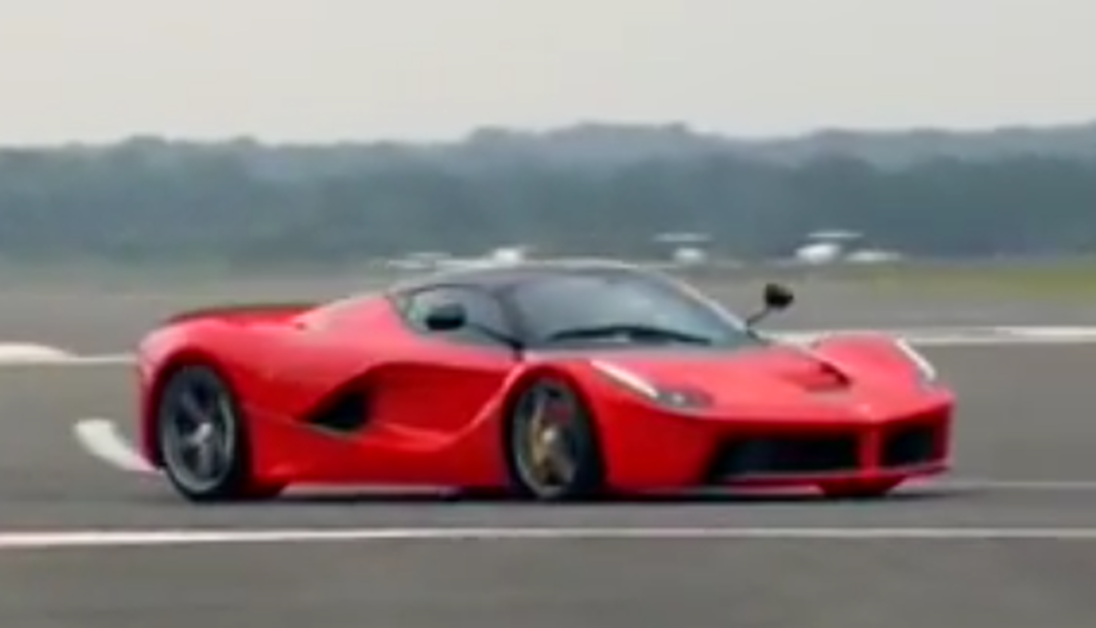 Vídeo: Jason Plato, a fondo con el Ferrari LaFerrari