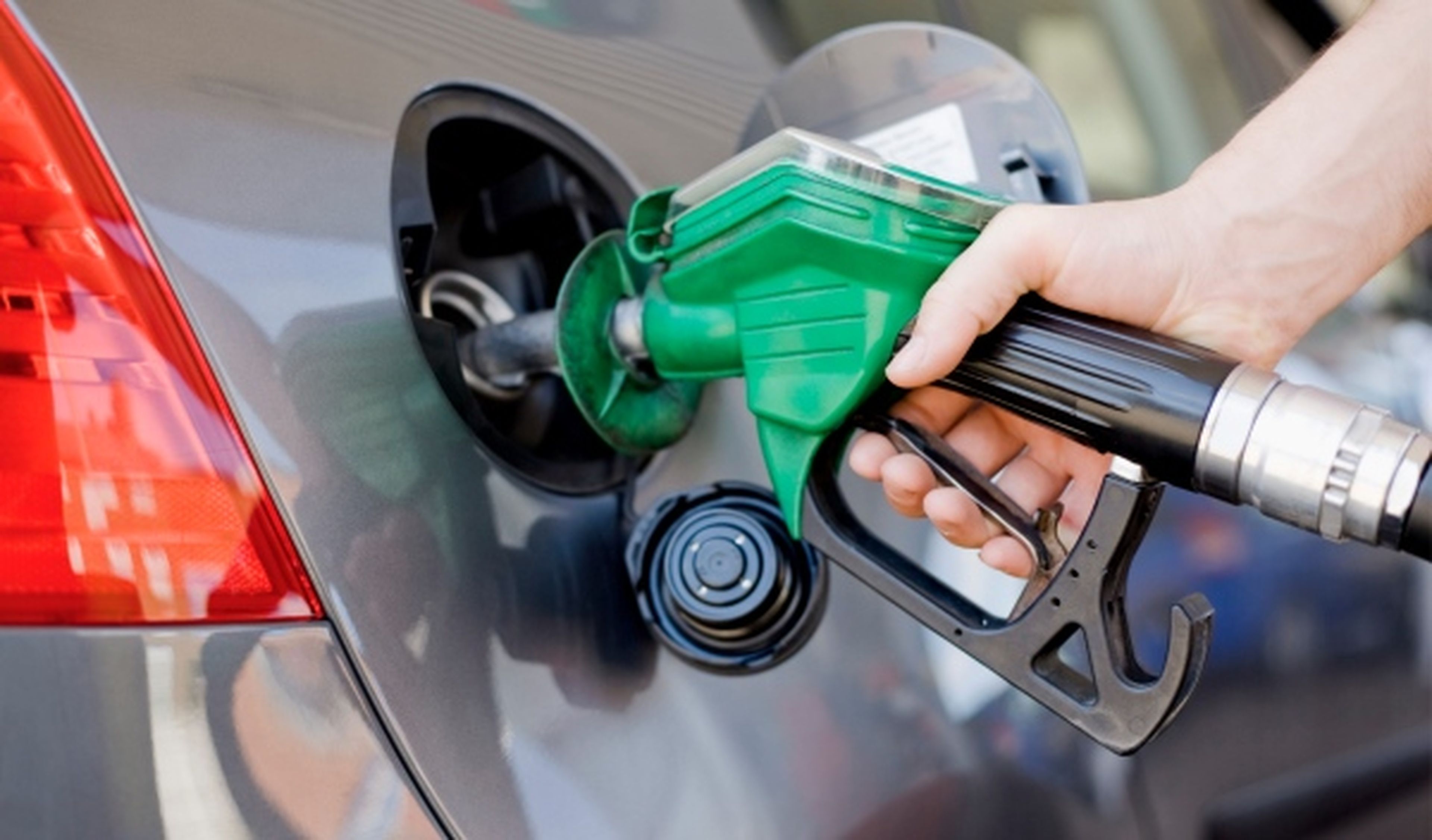 Operación salida: el precio de la gasolina se dispara