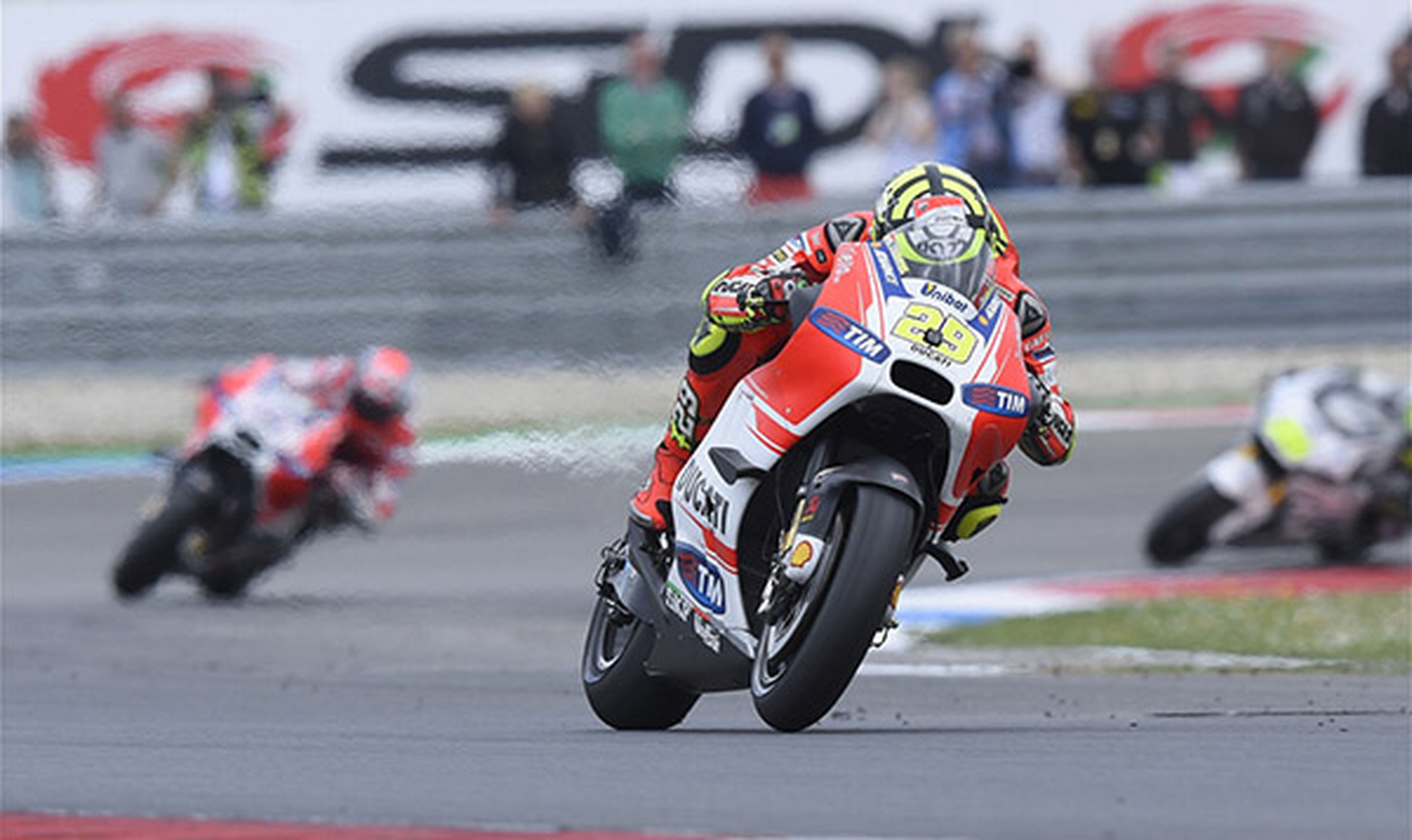MotoGP 2015: El chollo de Ducati termina en 2016