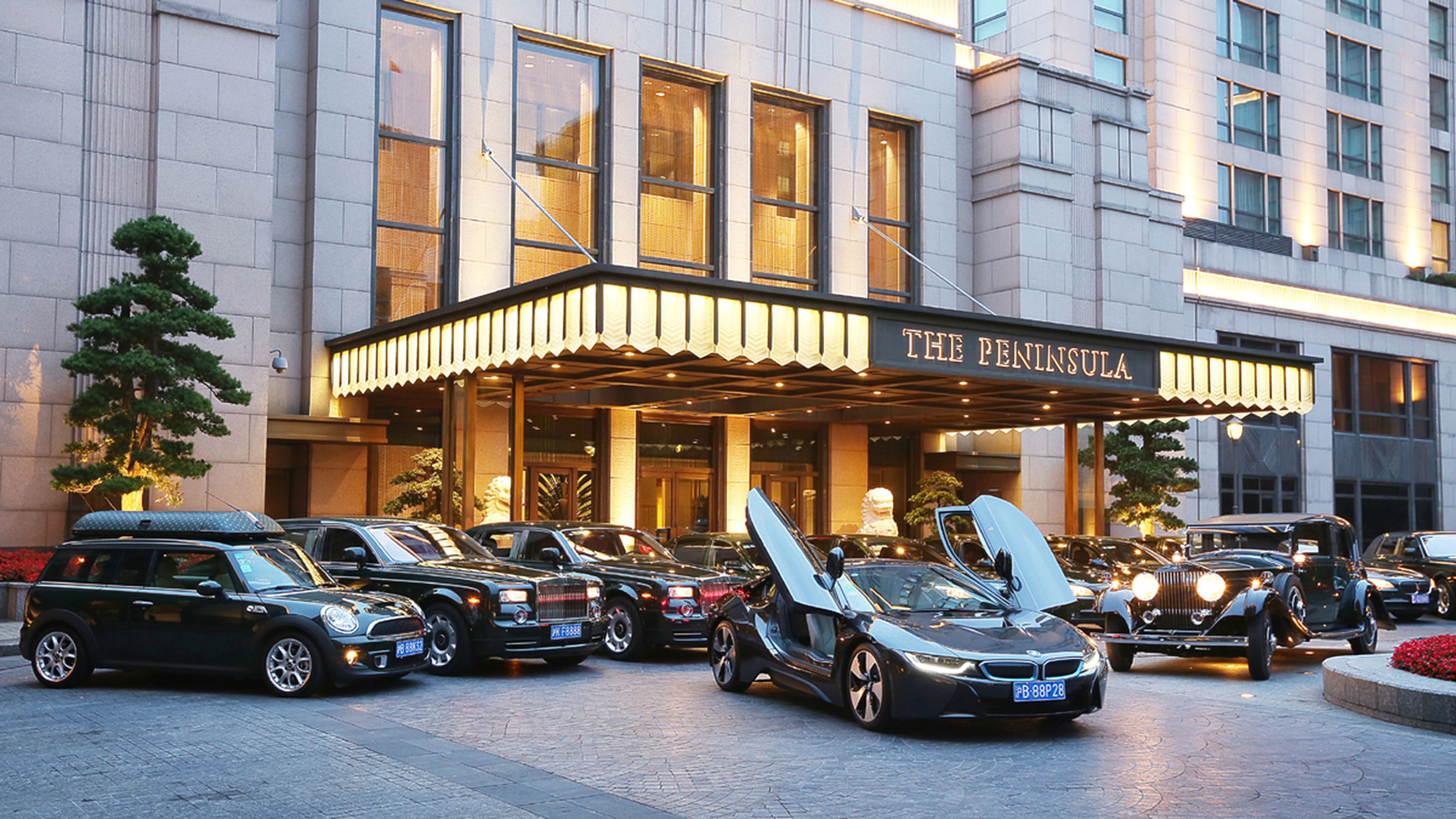 BMW-i8-hotel-península-Shanghái