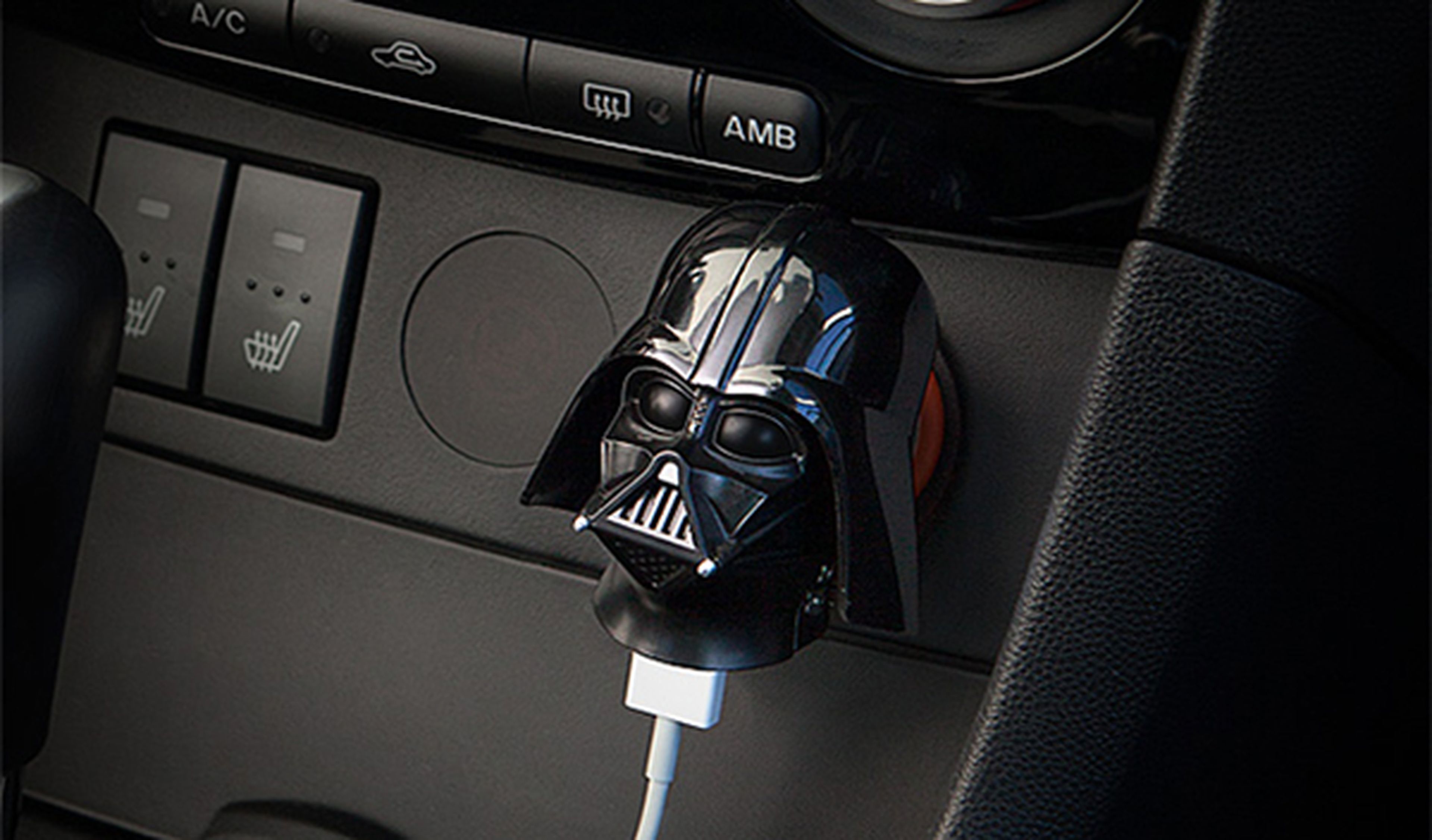 Pon a Darth Vader de copiloto en tu coche