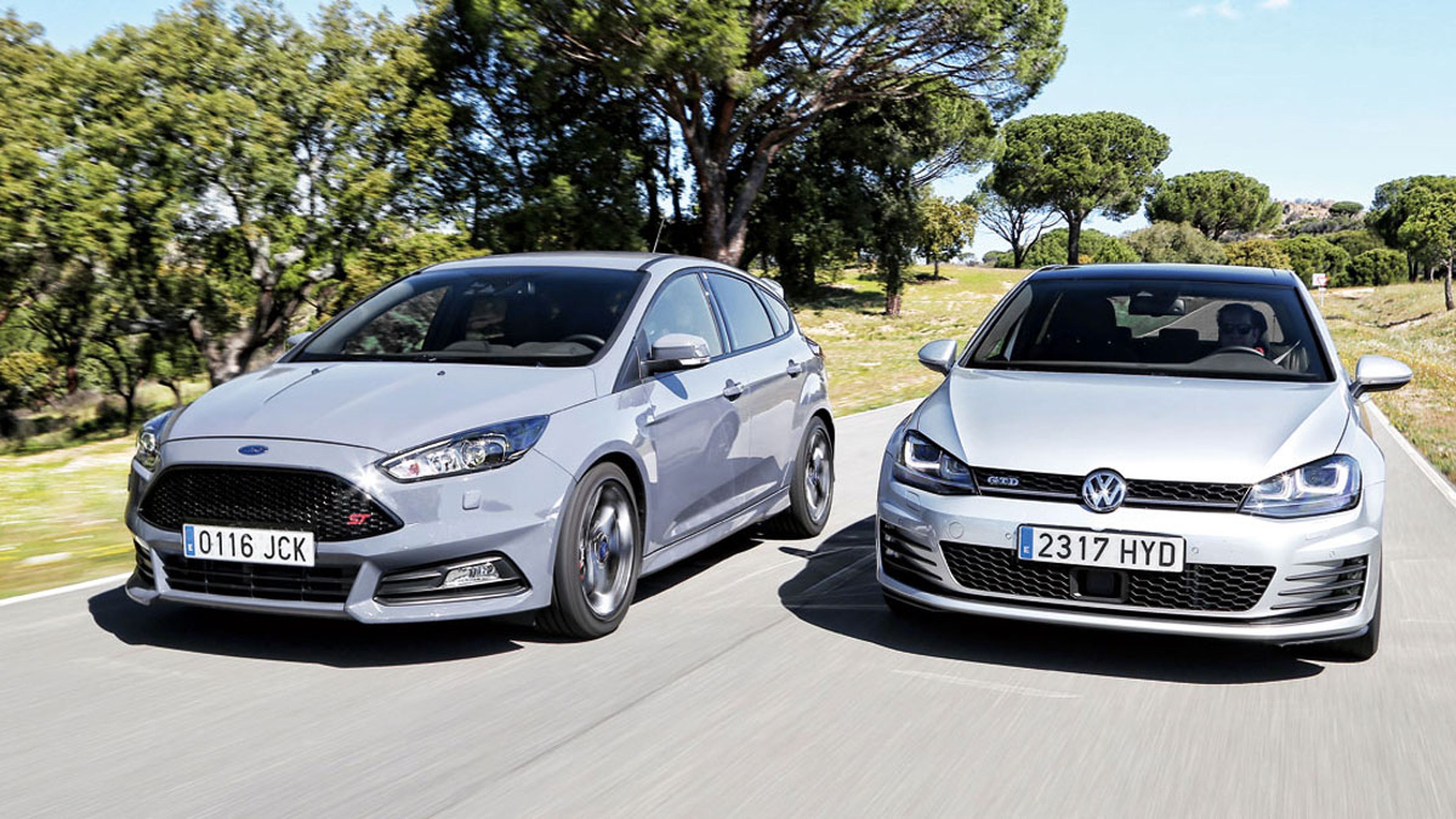 Ford Focus ST contra VW Golf GTD