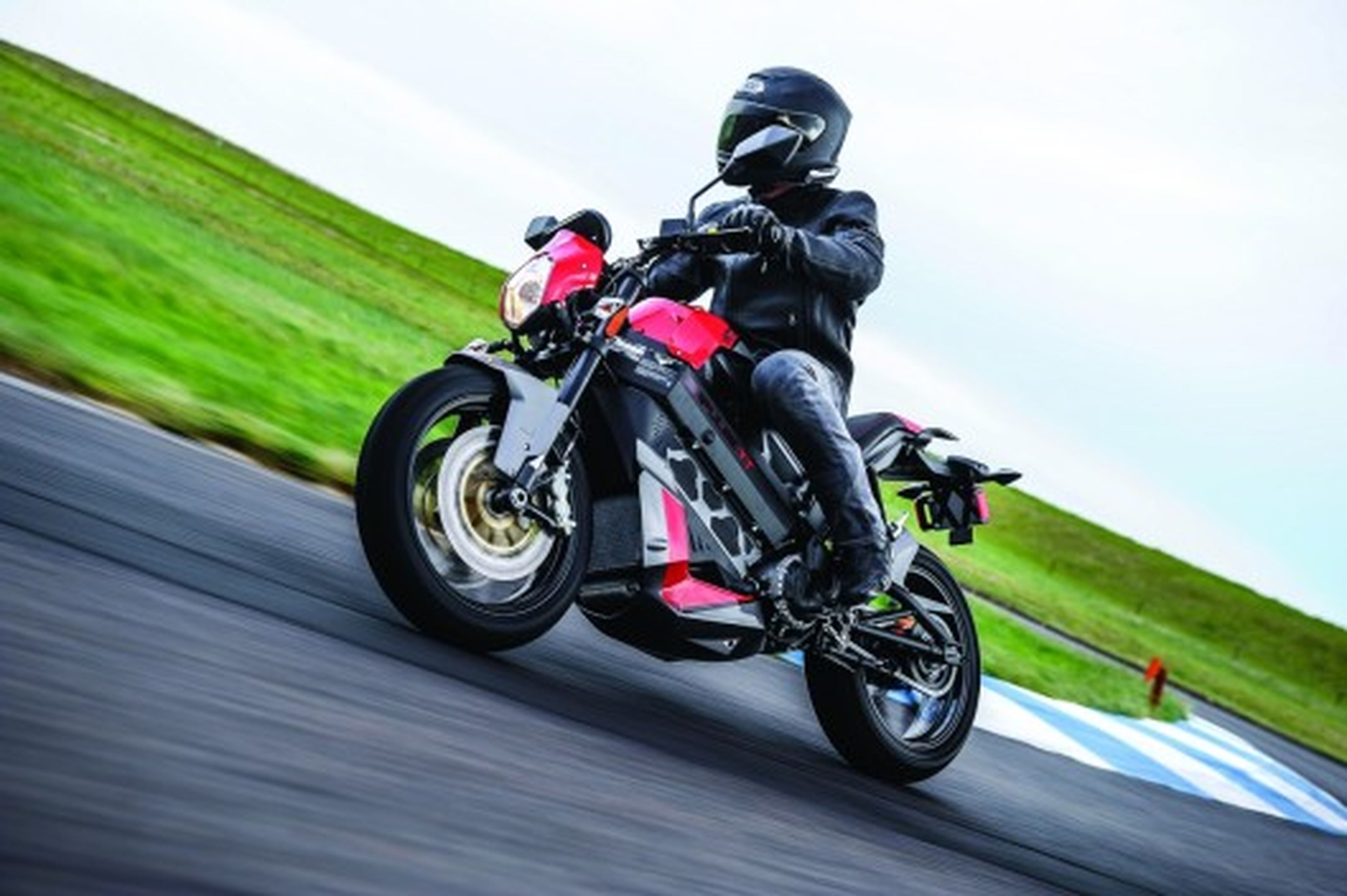 Victory Empulse TT:moto deportiva eléctrica a la americana