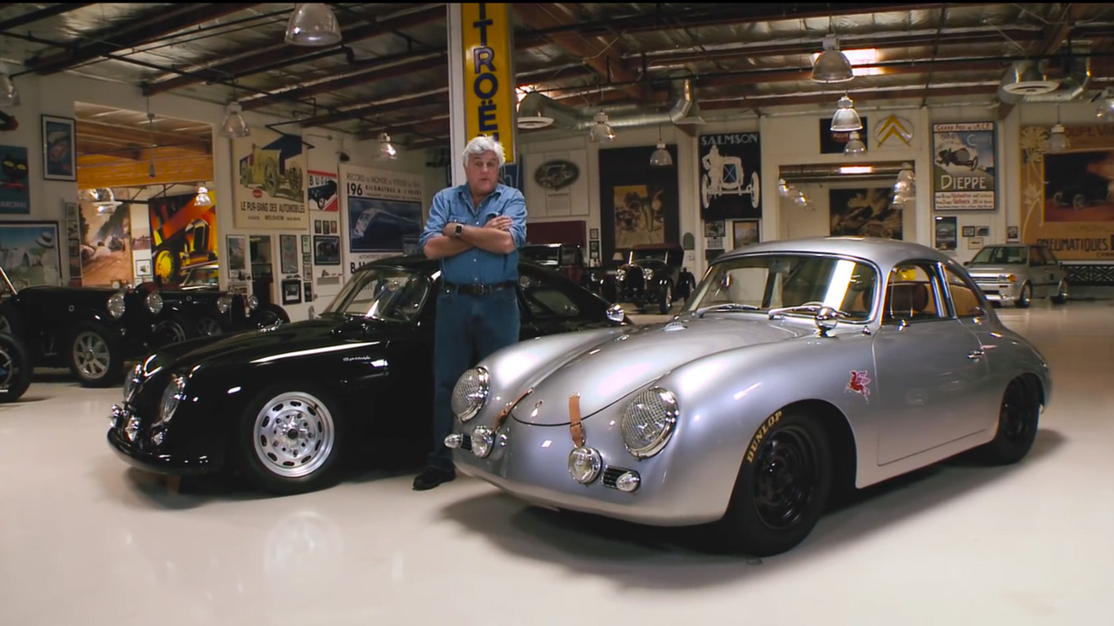 Jay Leno recibe la visita de dos Porsche 356 'Outlaws'