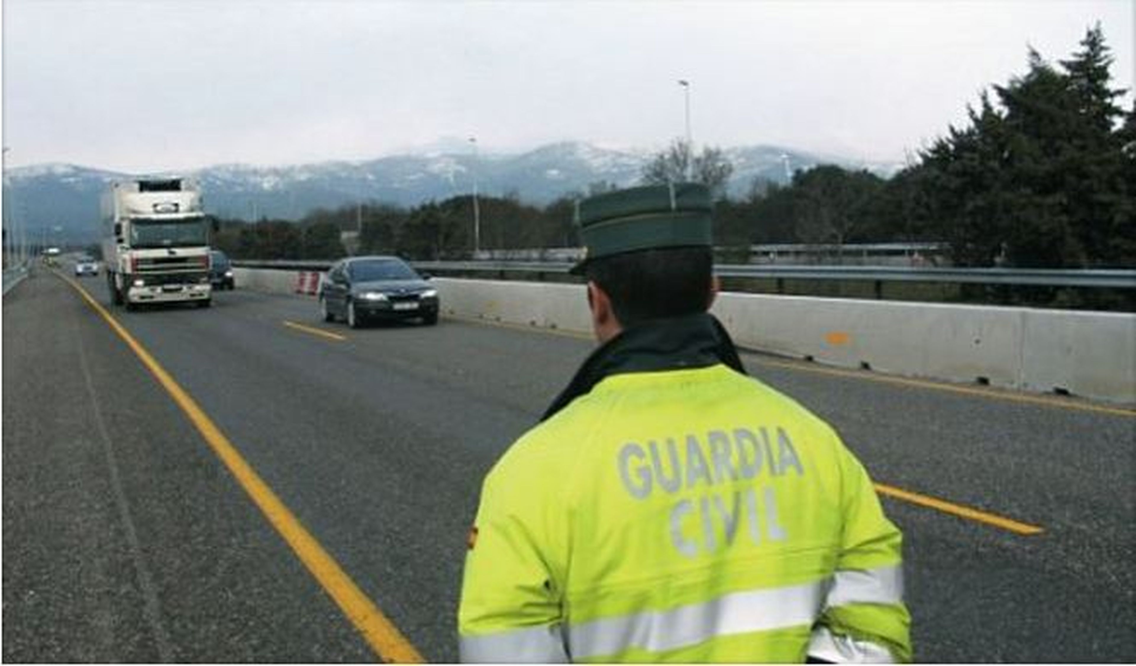 Multa de 300 euros por llamar 'colega' a un Guardia Civil