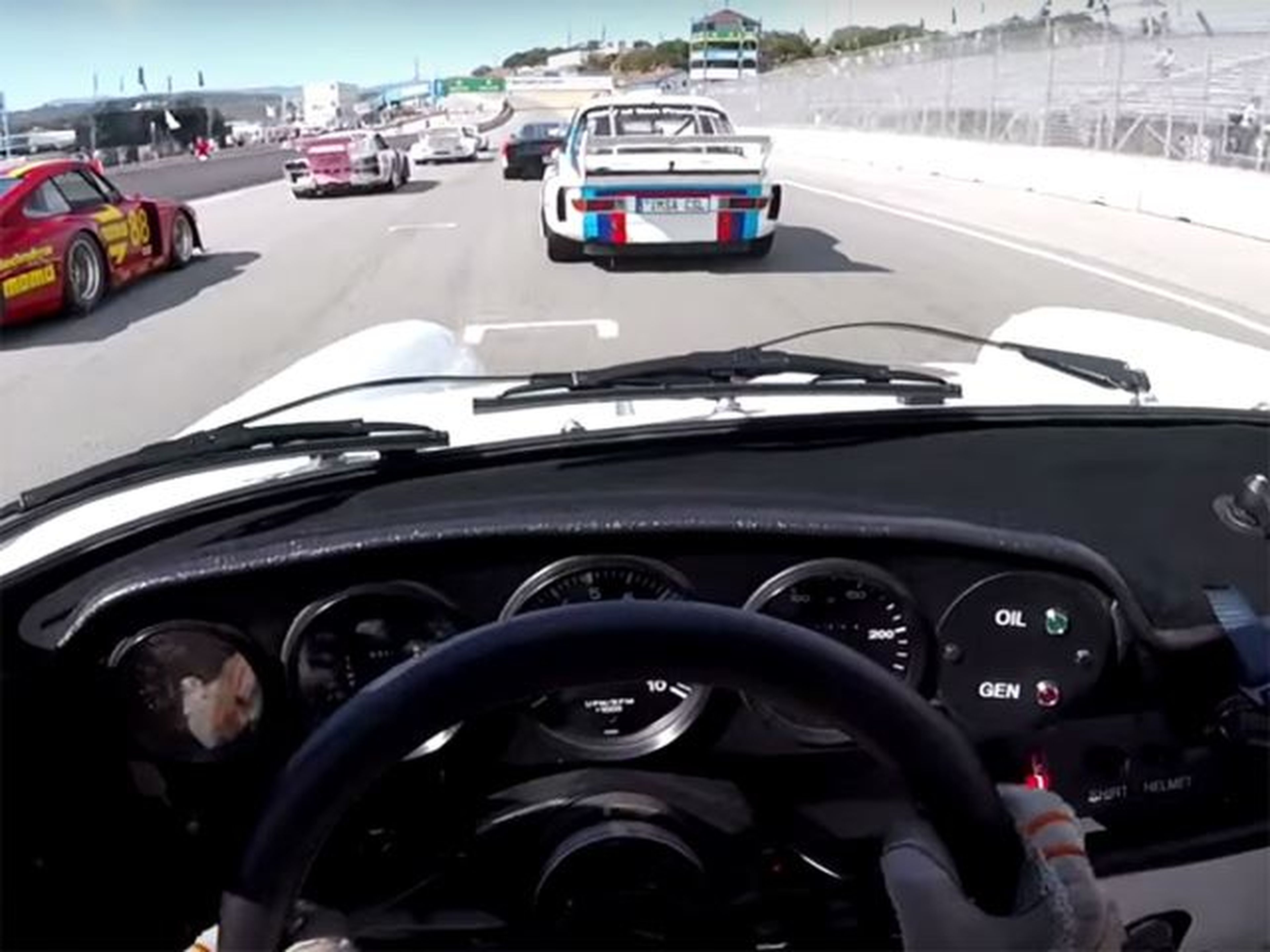 Vuelta 'onboard' en un Porsche 911 RSR de 1975