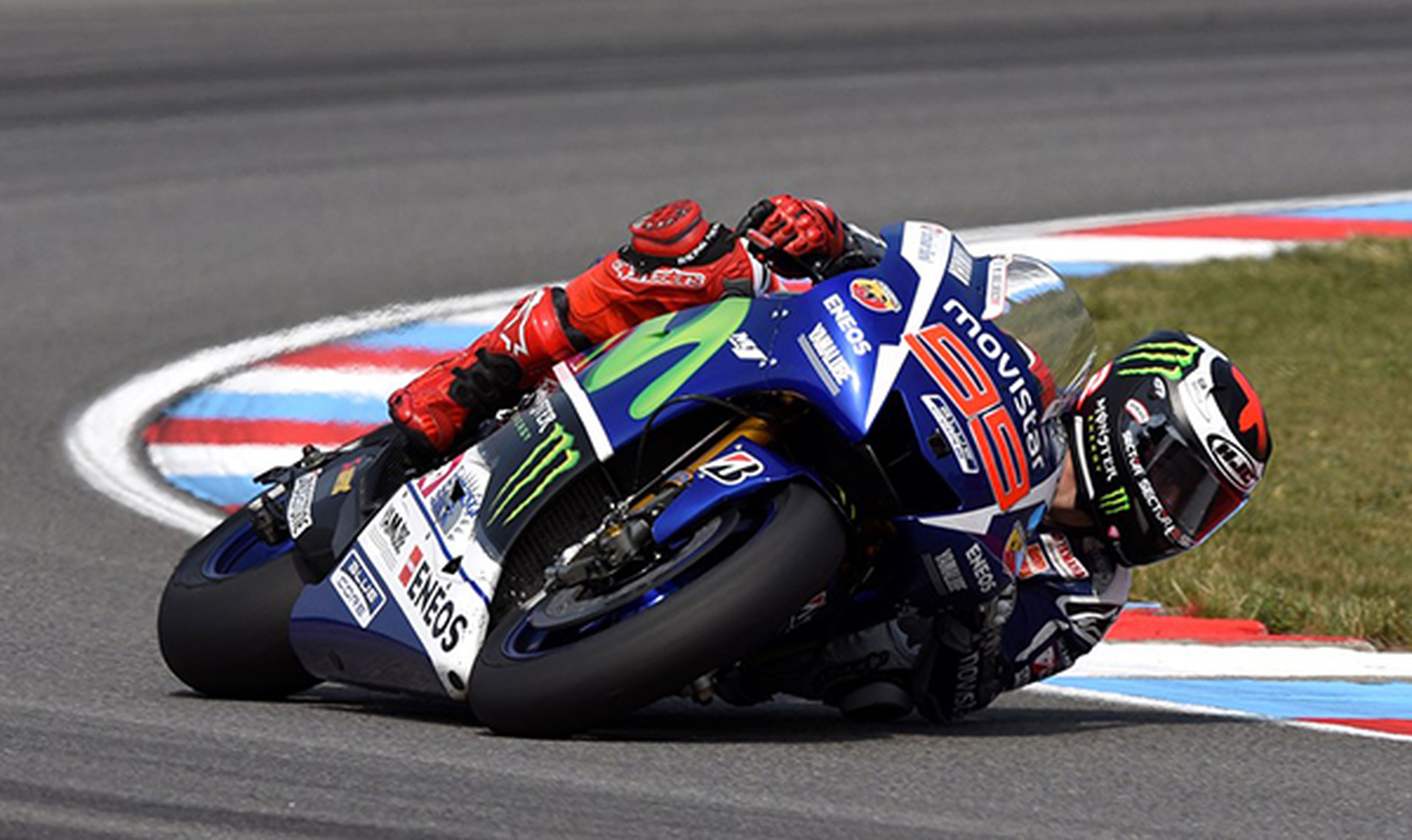 Libres MotoGP Silverstone 2015: Lorenzo manda sobre Márquez