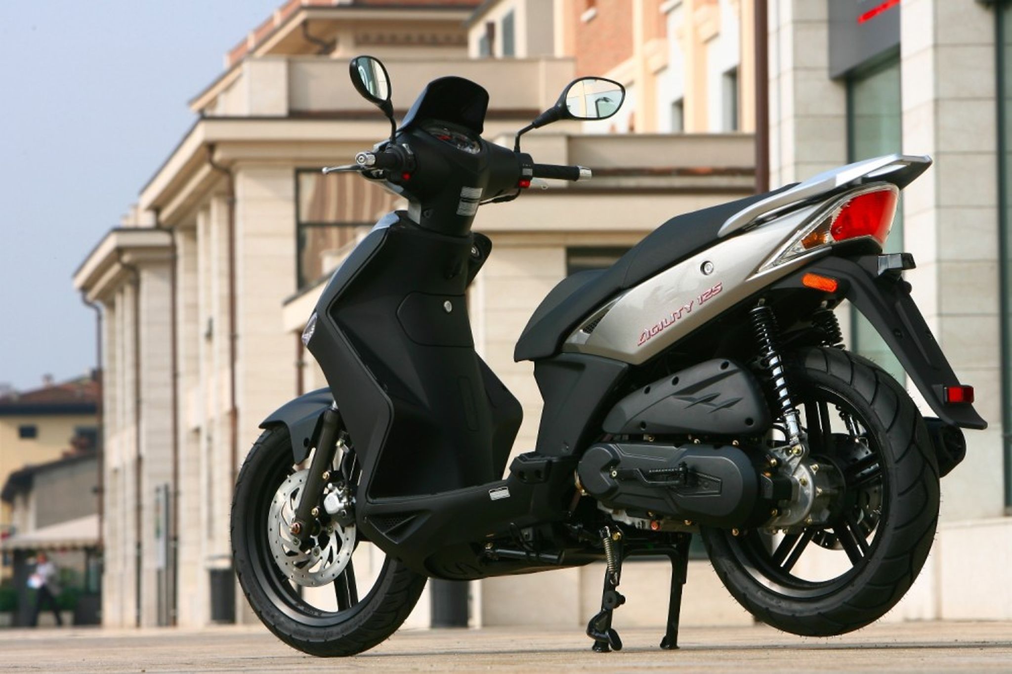 Kymco-scooter-Agility 125
