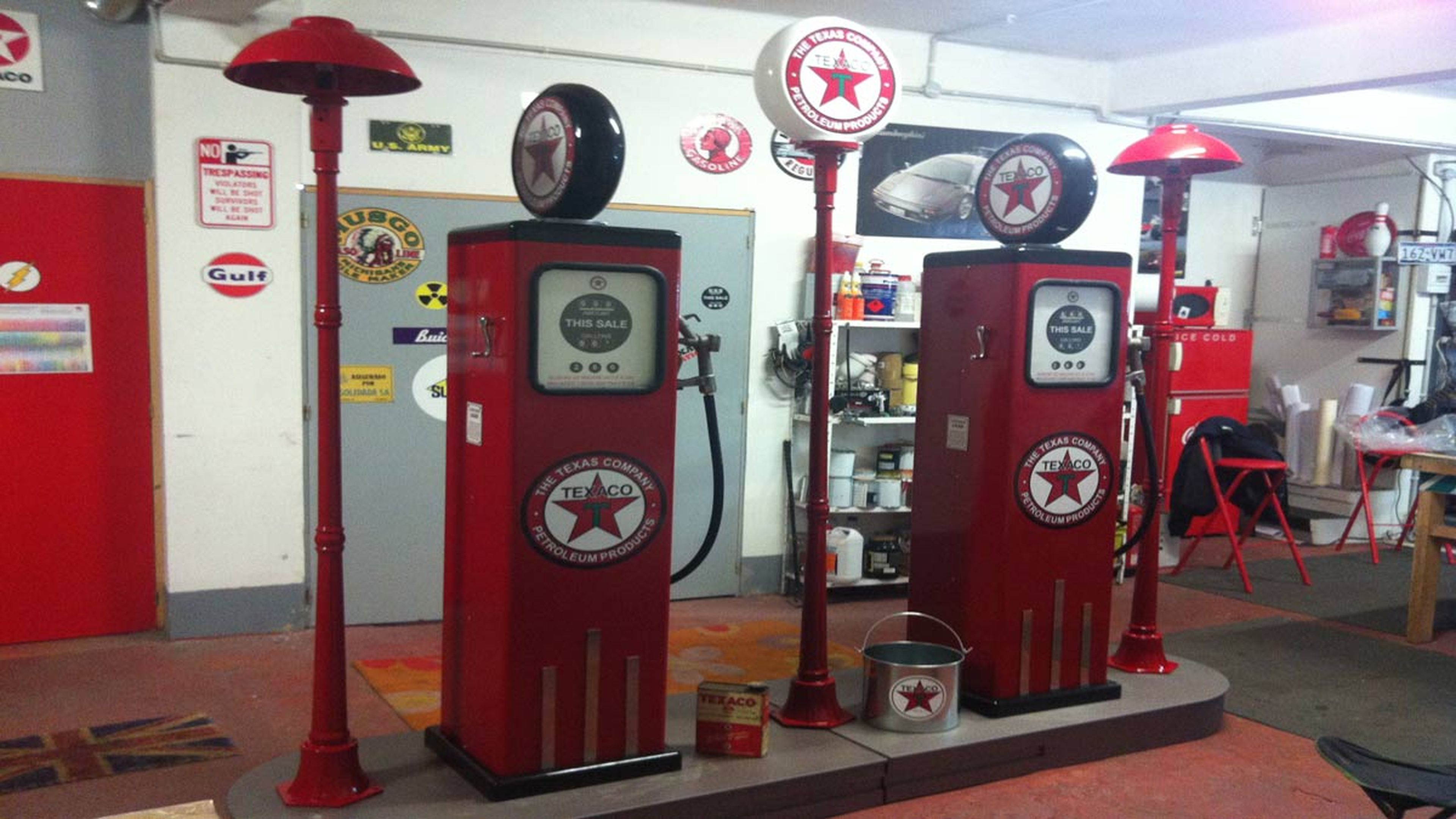 Surtidores de gasolina clásicos y otras restauraciones