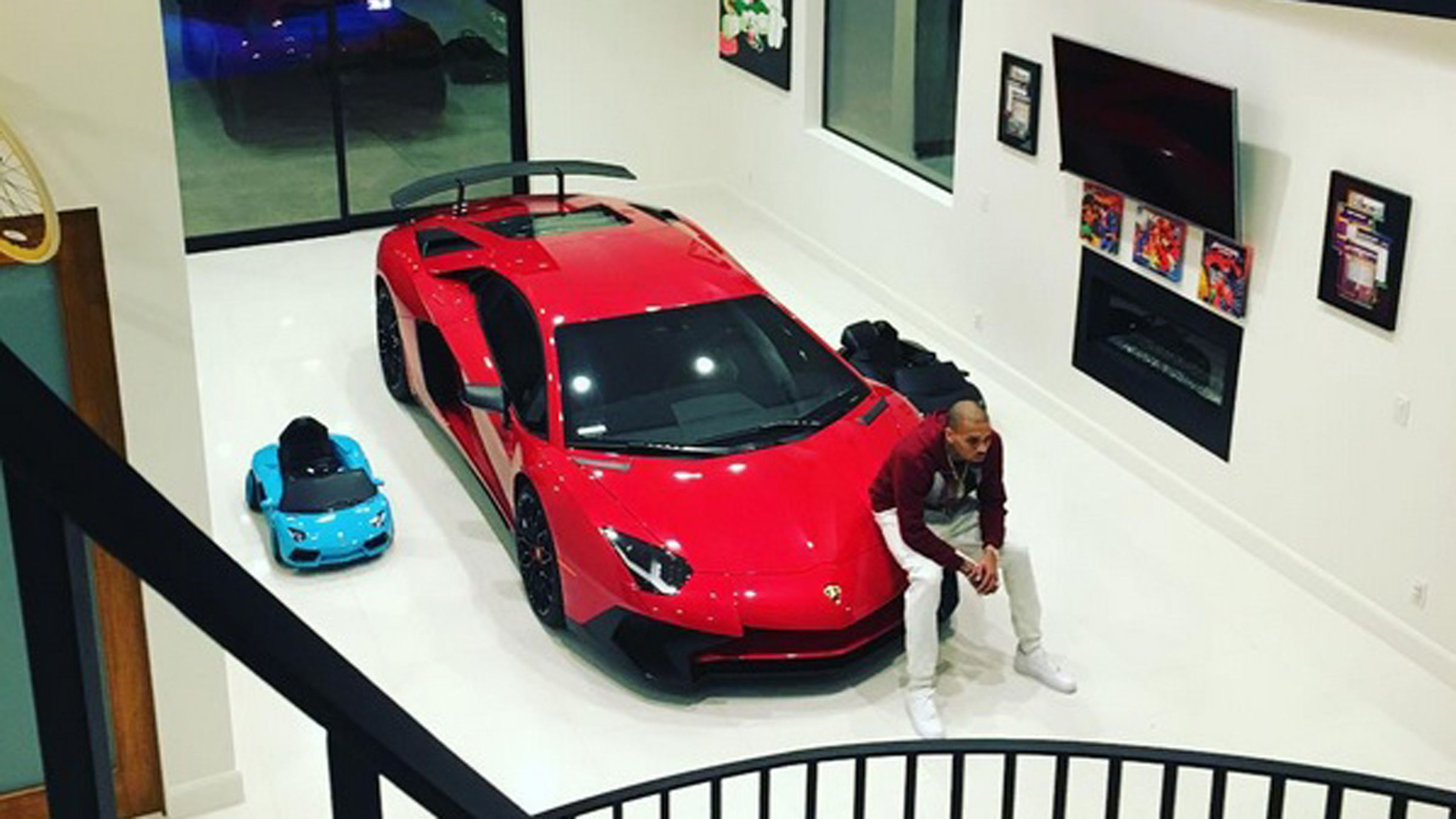 Chris Brown Lamborghini Aventador SV