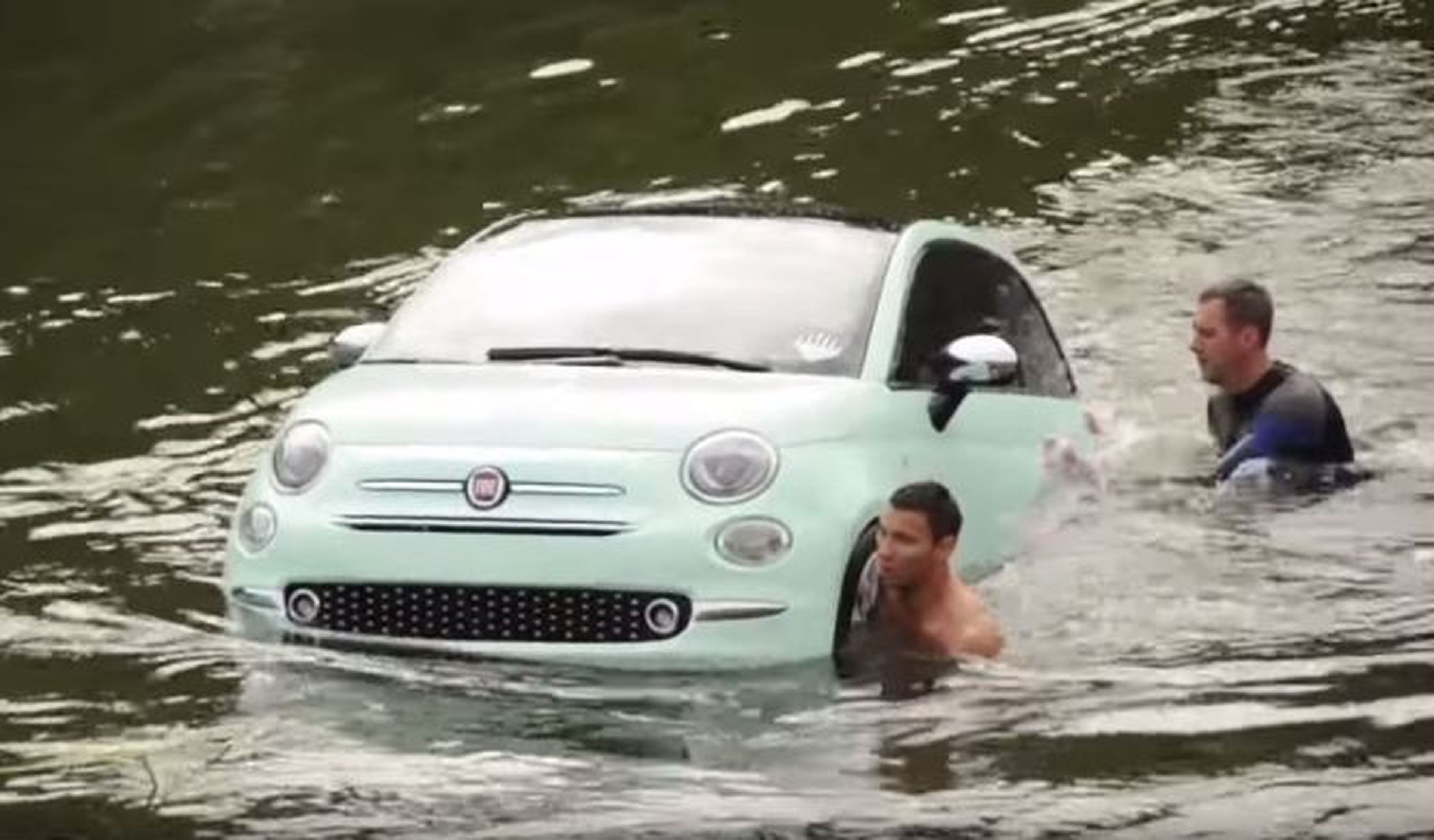 Se hunde una versión acuática del Fiat 500 2016