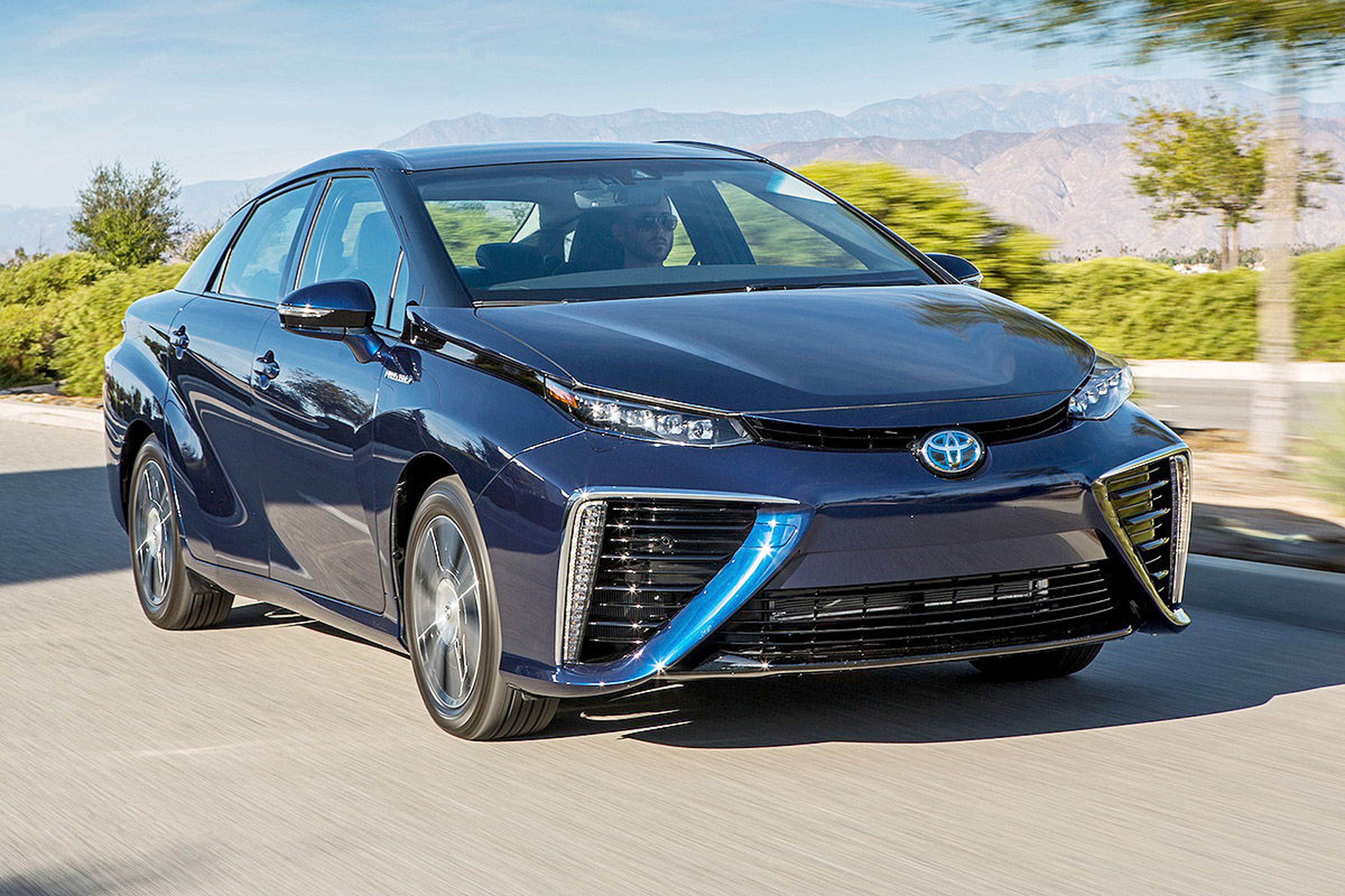 Toyota quiere más coches de pila de combustible
