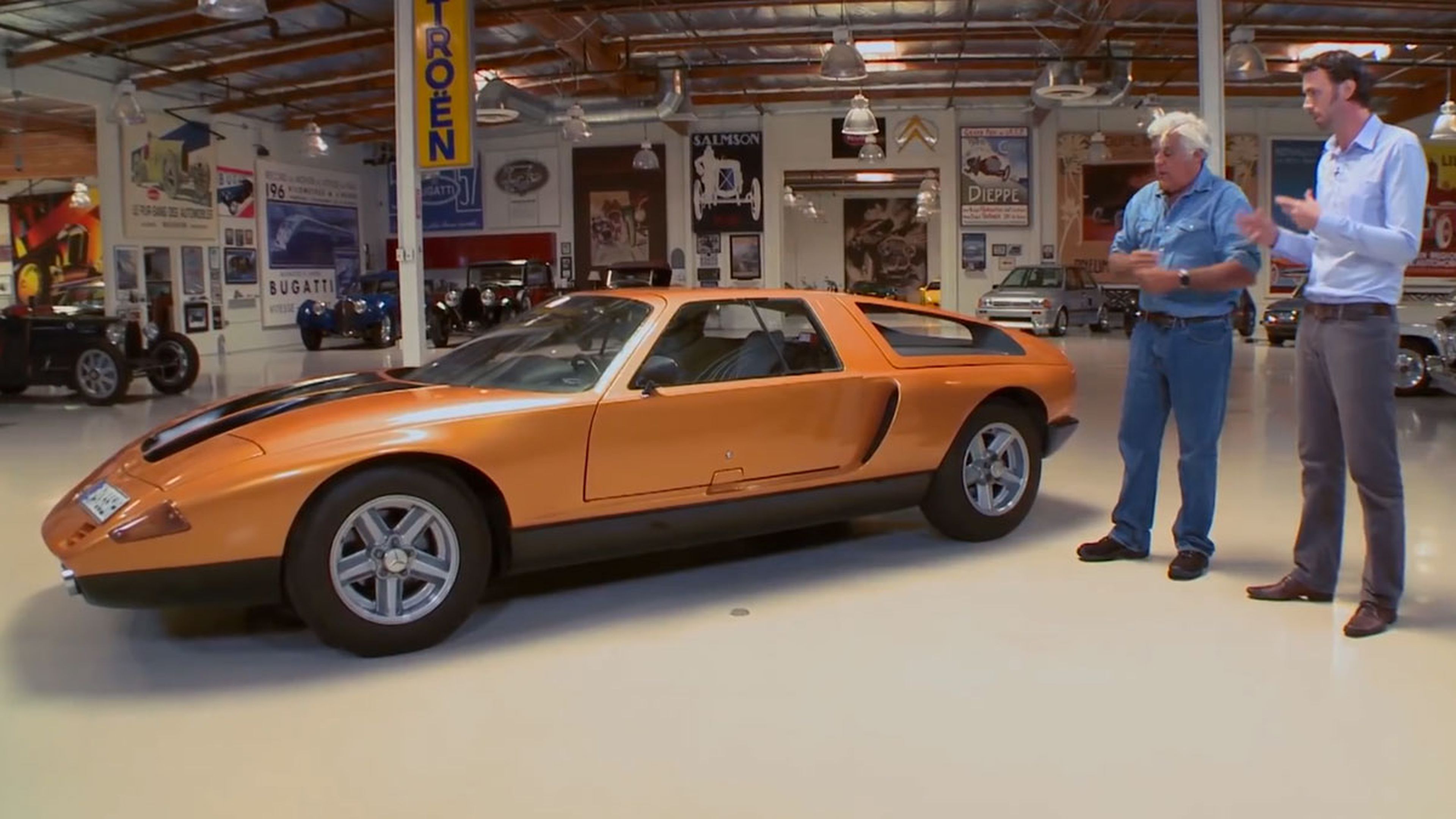 Jay Leno prueba una leyenda: el Mercedes C111 II Concept