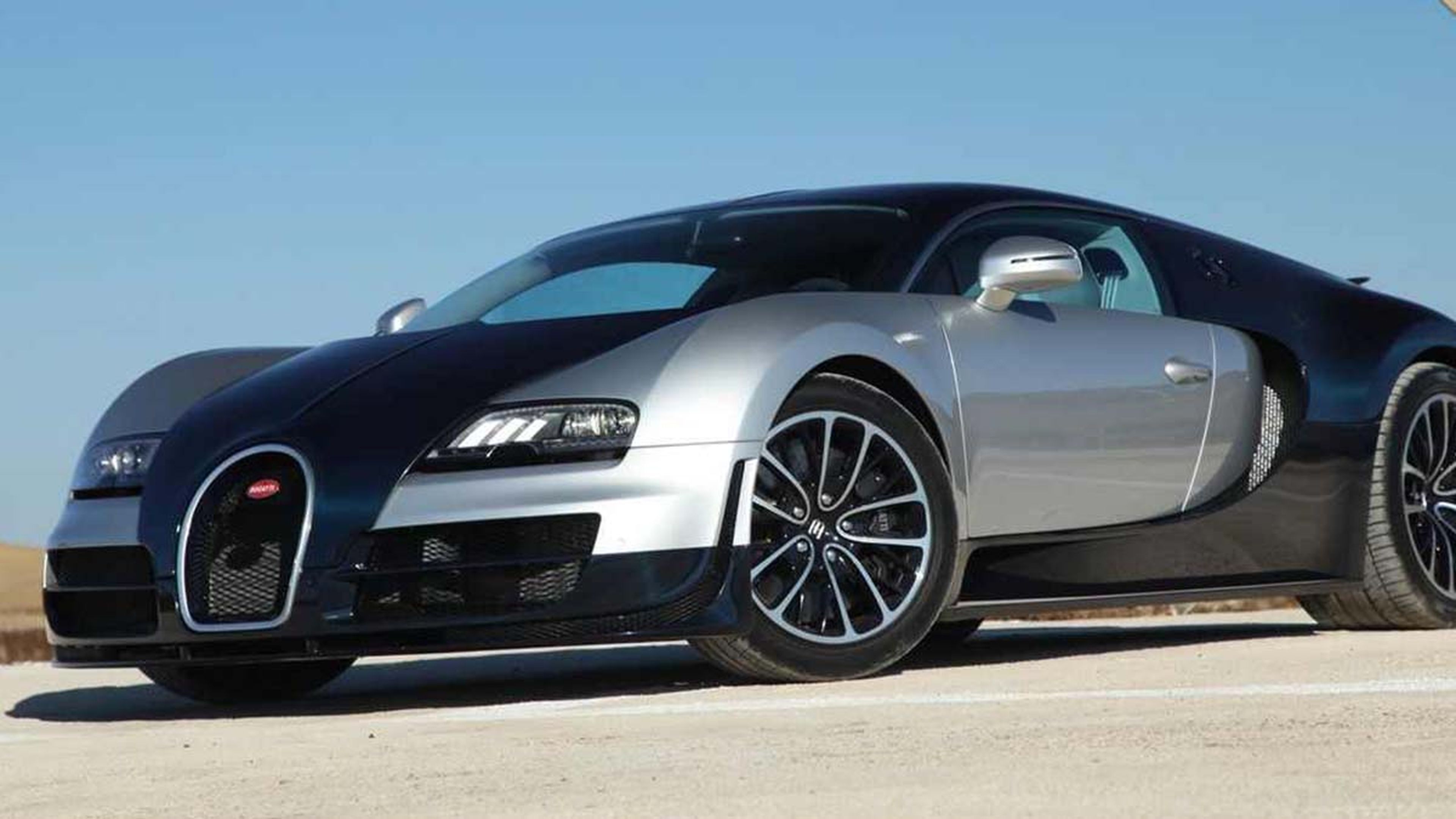 A la venta un Bugatti Veyron azul y plata de 2008