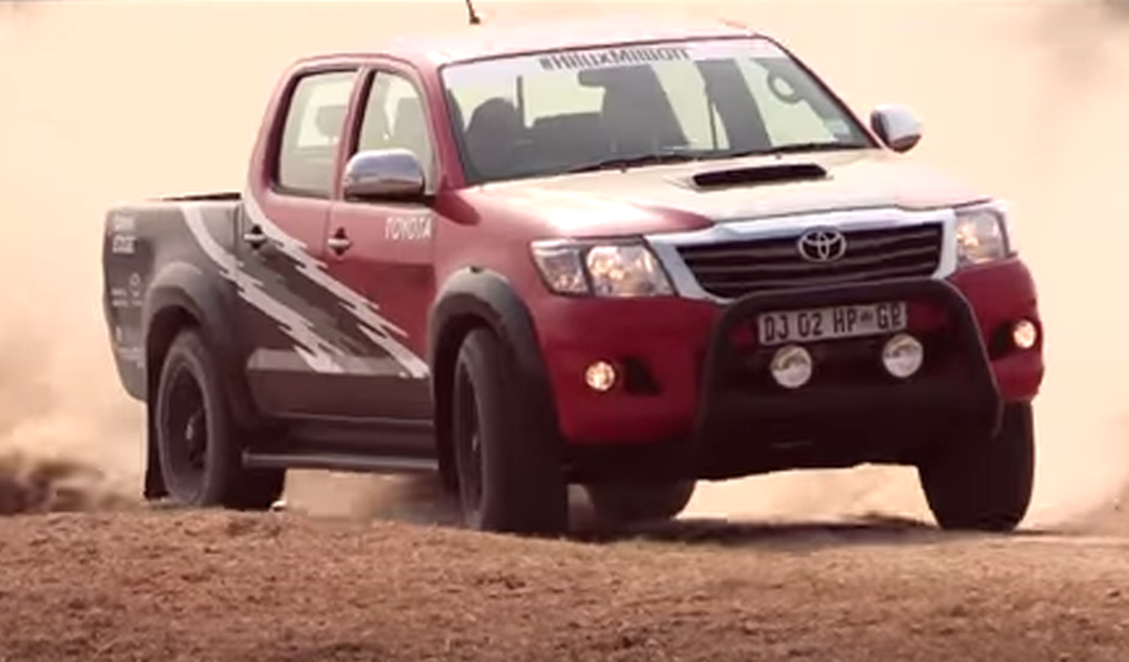 Toyota Hilux Racing Experience: ¡con 455 CV!