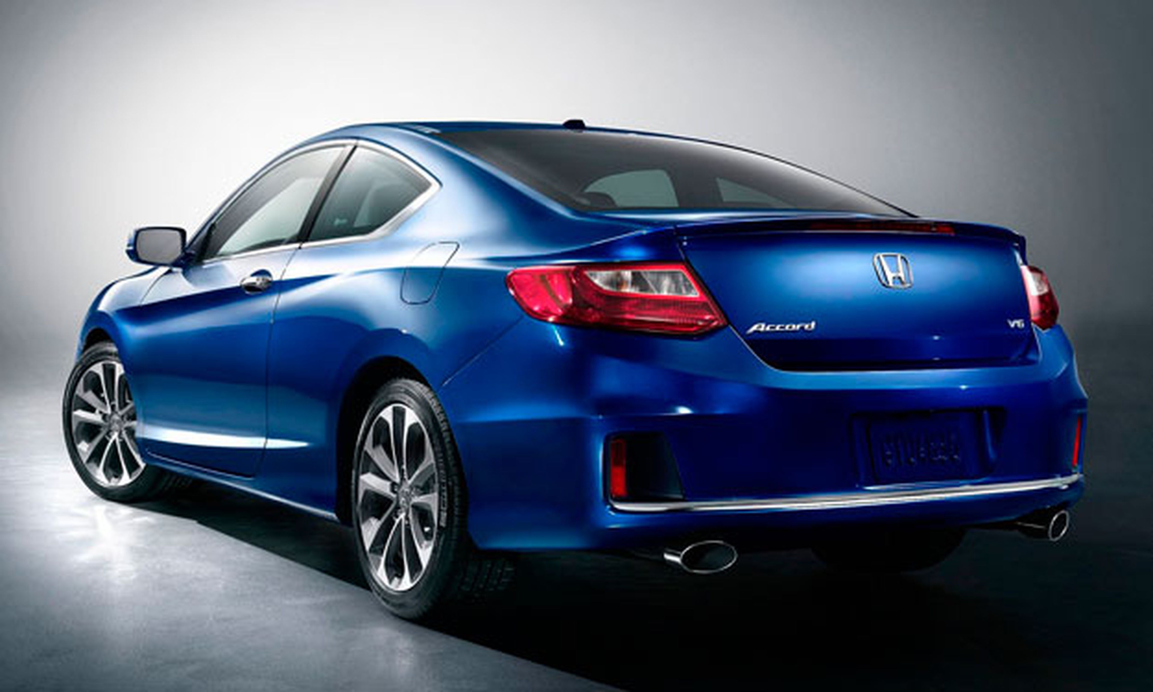 Honda llama a revisión a 304.000 Accord: falla el airbag