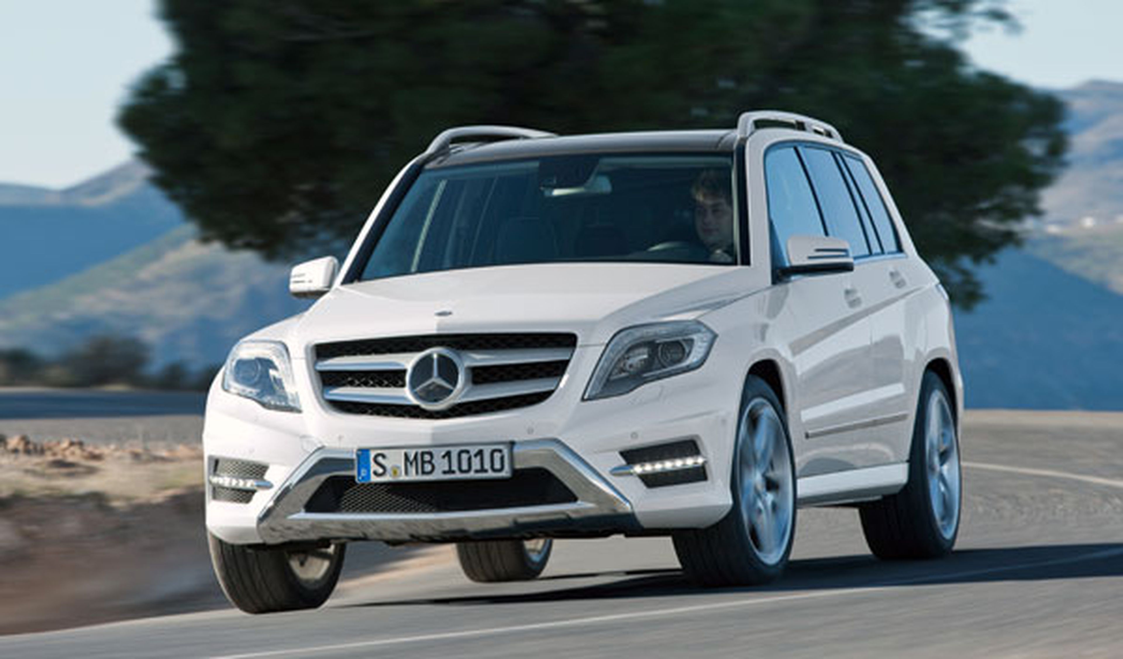 Mercedes llama a revisión a más de 126.000 vehículos