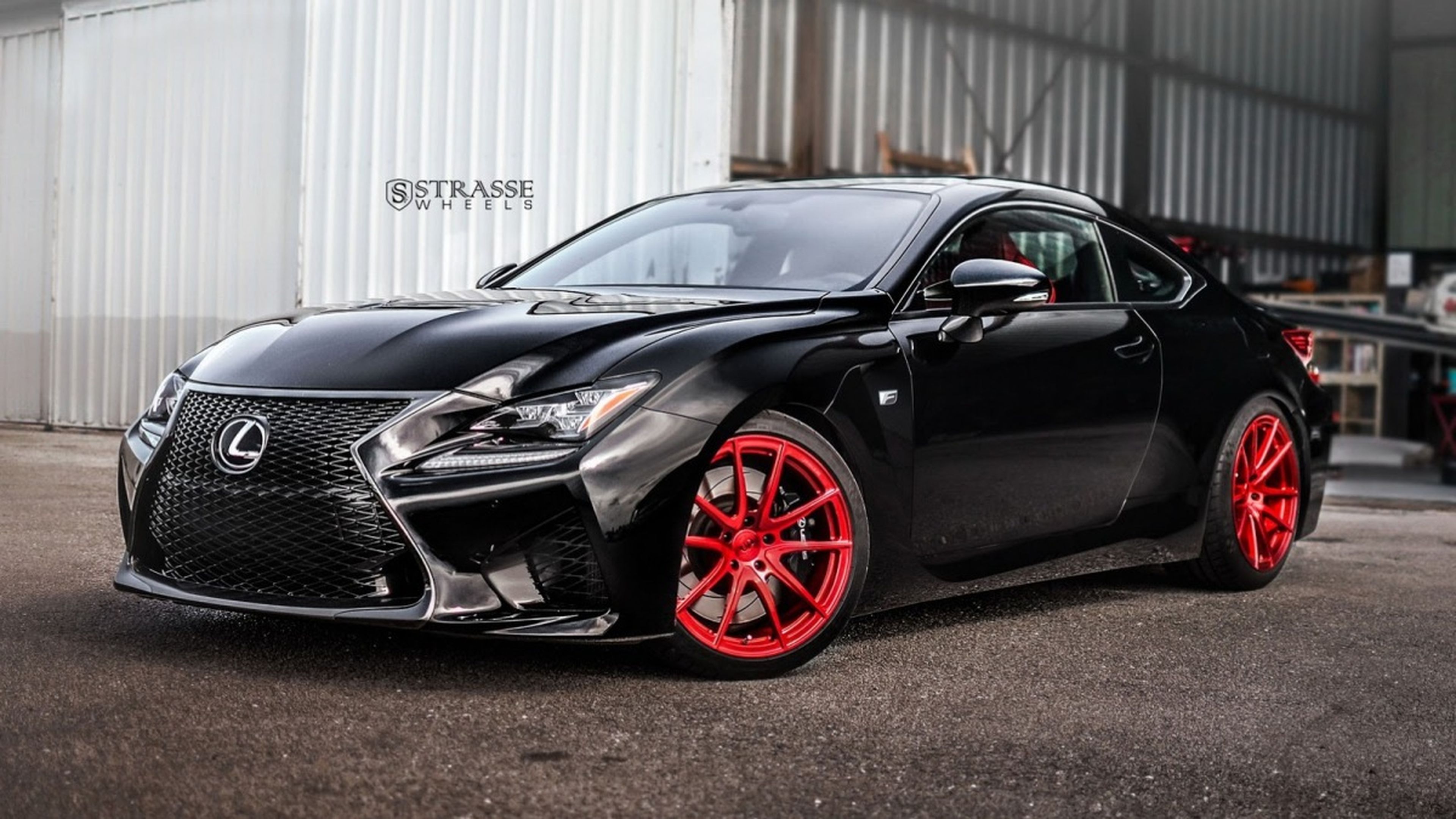 Lexus RC F con llantas Strasse Forged lateral