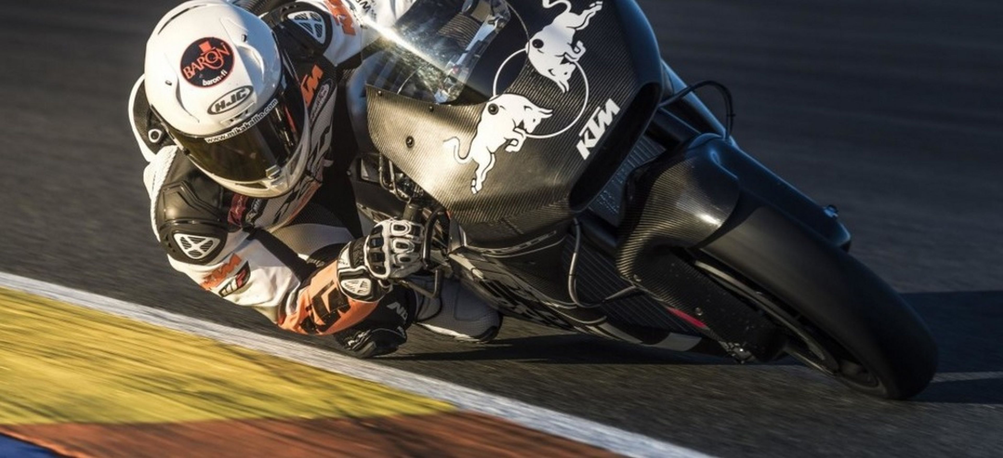 KTM continúa con la preparación de su RC16 de MotoGP
