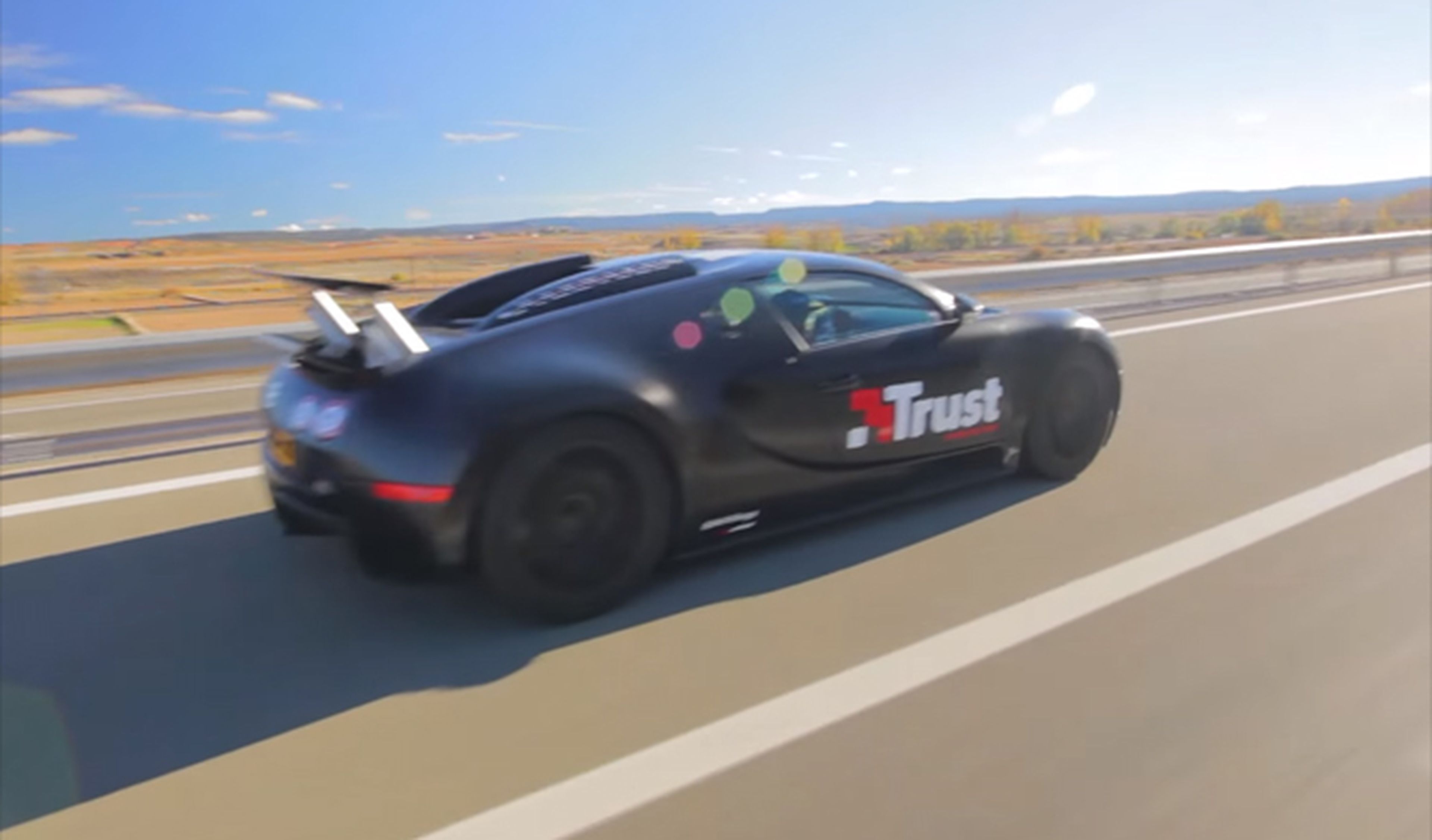 Conduce un ‘Bugatti’ en el GTA V y pasa esto