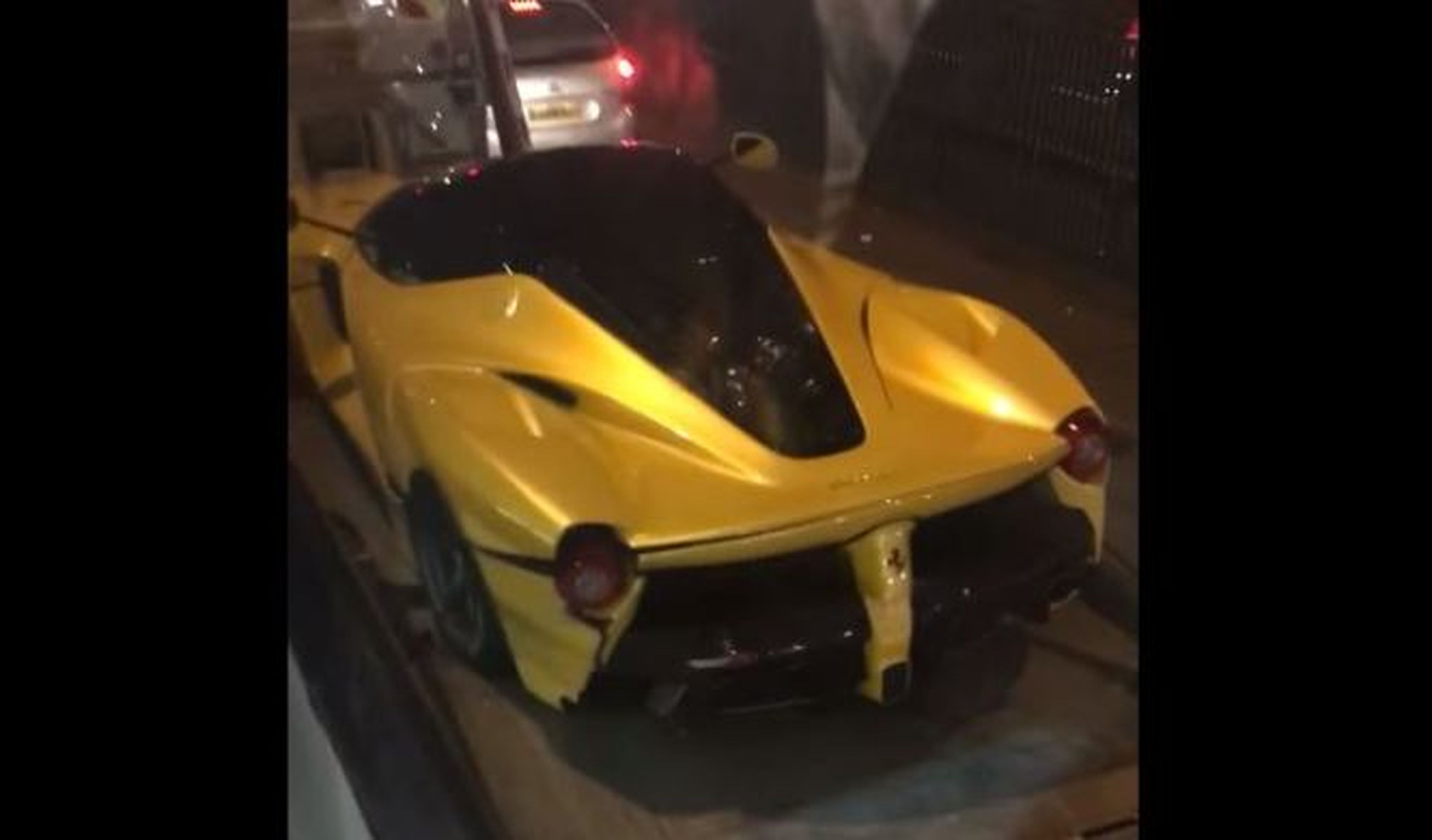 Un Ferrari LaFerrari, accidentado en Londres