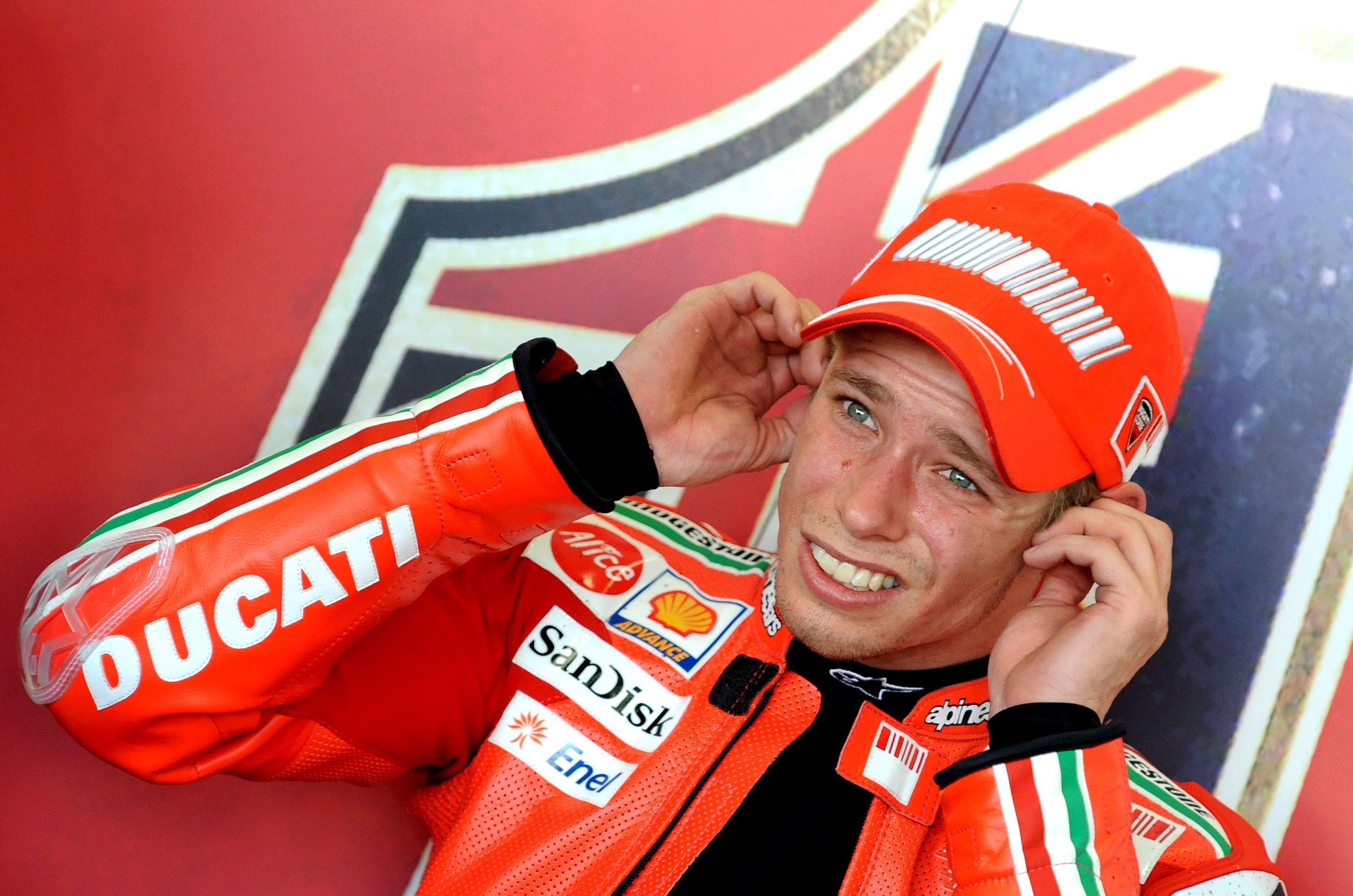 Casey Stoner, reunido en Bolonia con los jefazos de Ducati