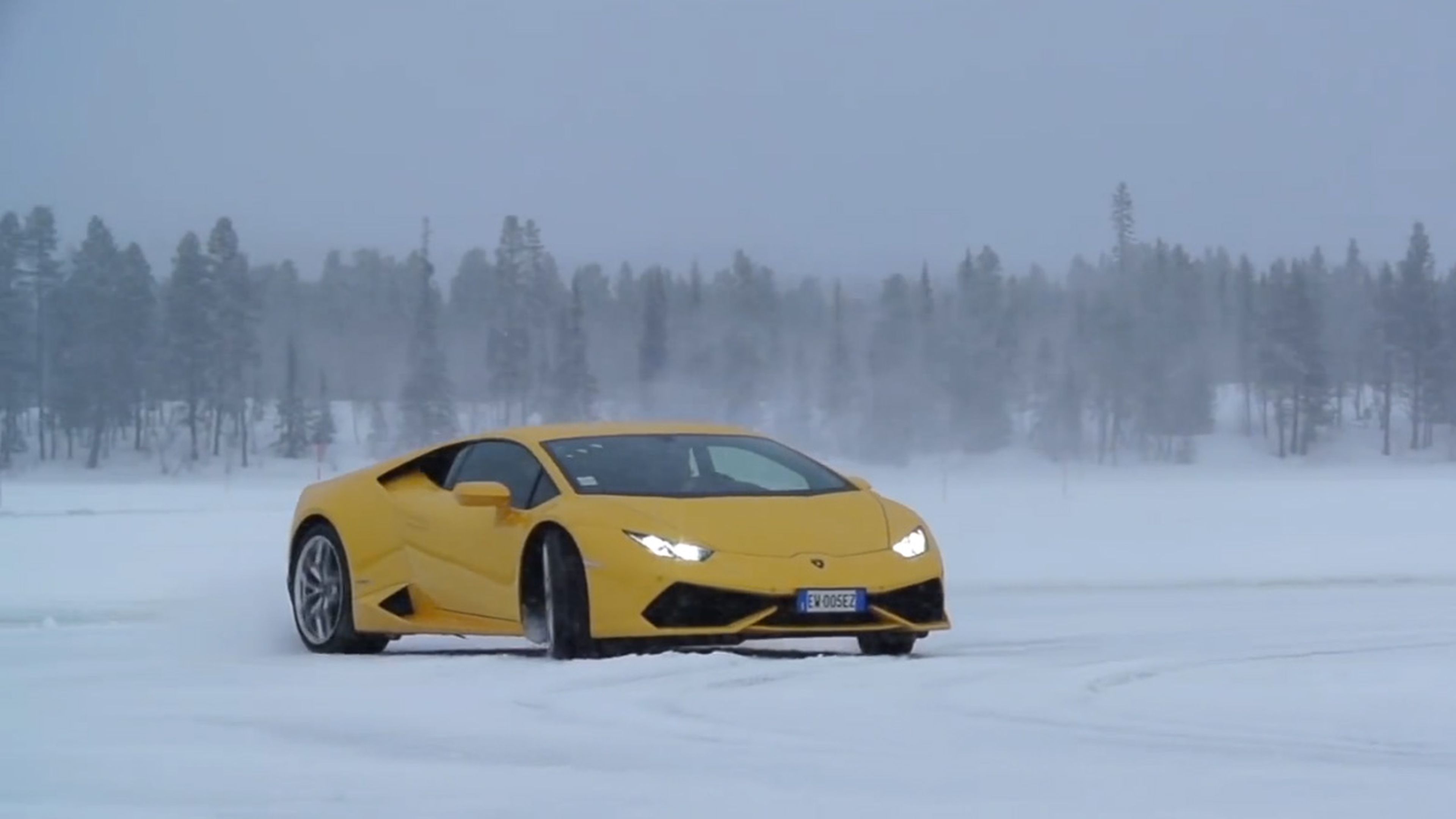 Lamborghini te felicita las fiestas: ¡lo mejor de 2015!
