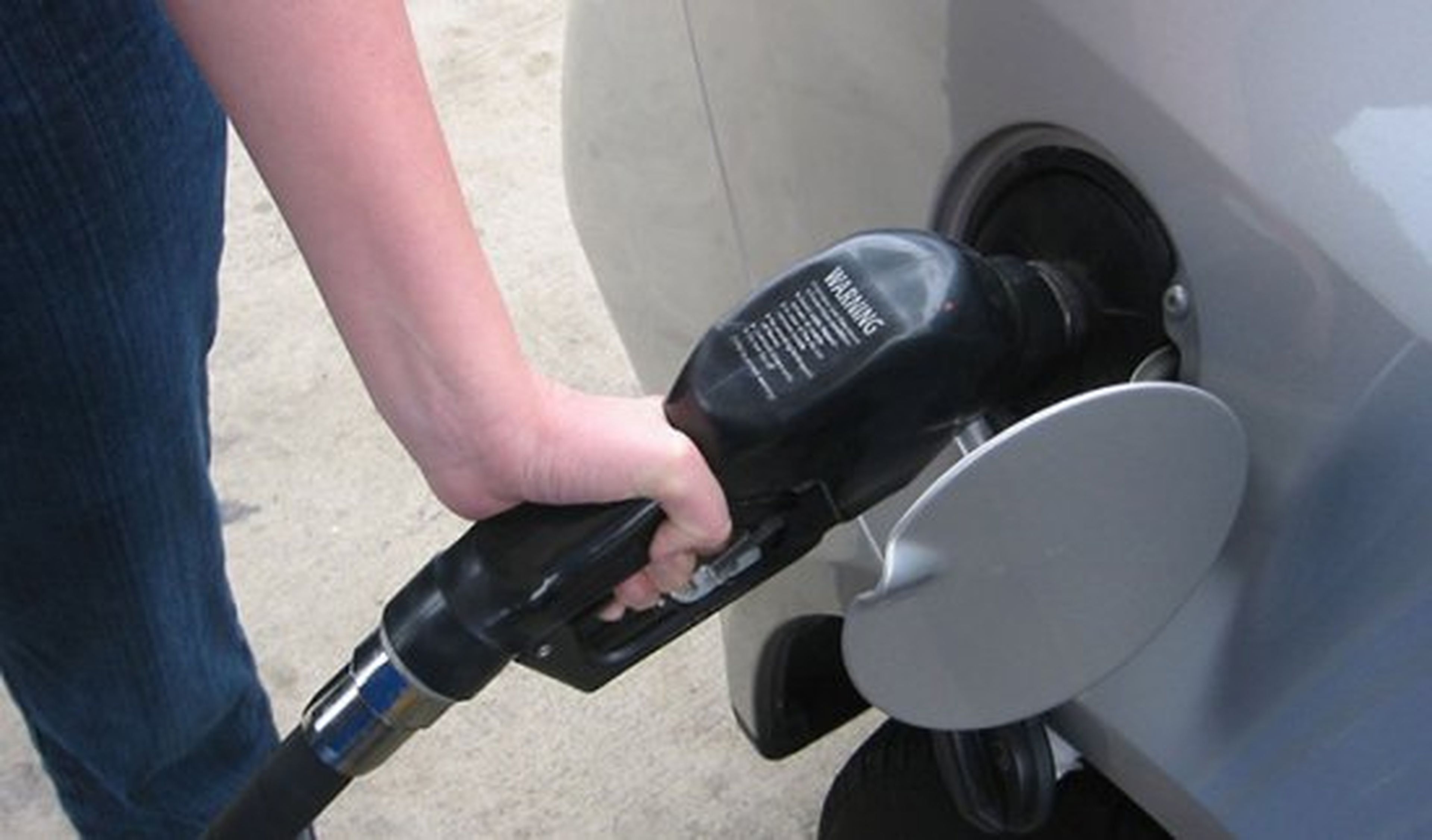 ¿Qué pasa si a un coche diésel le pones gasolina?