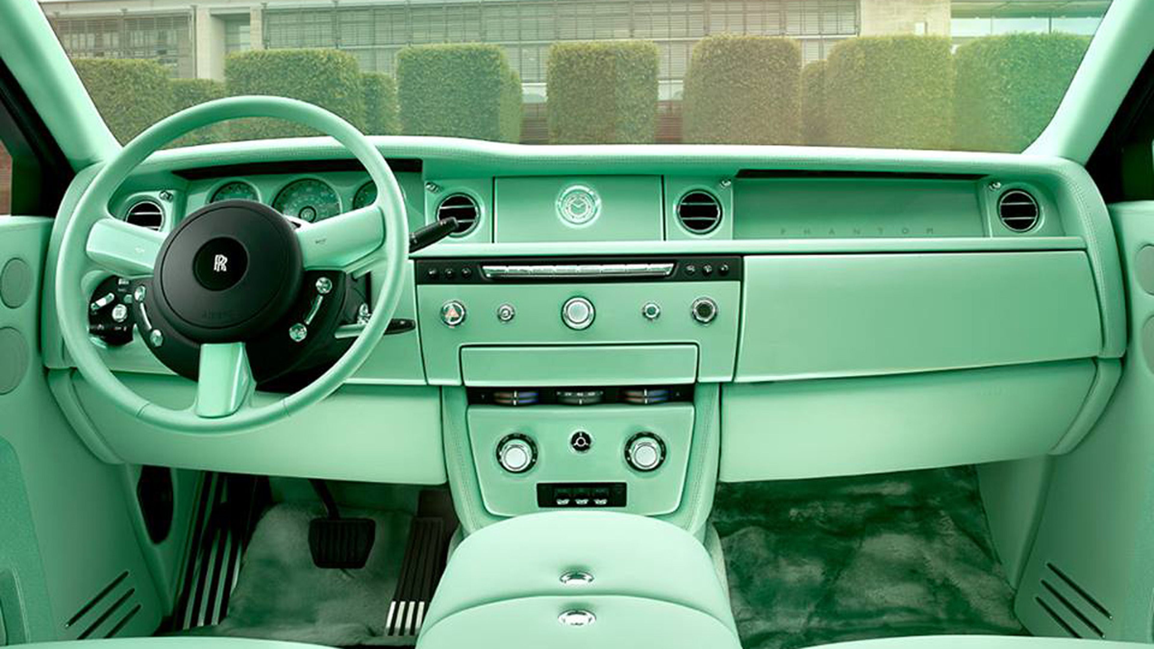 Rolls-Royce-Phantom-Michael-Fux-salpicadero