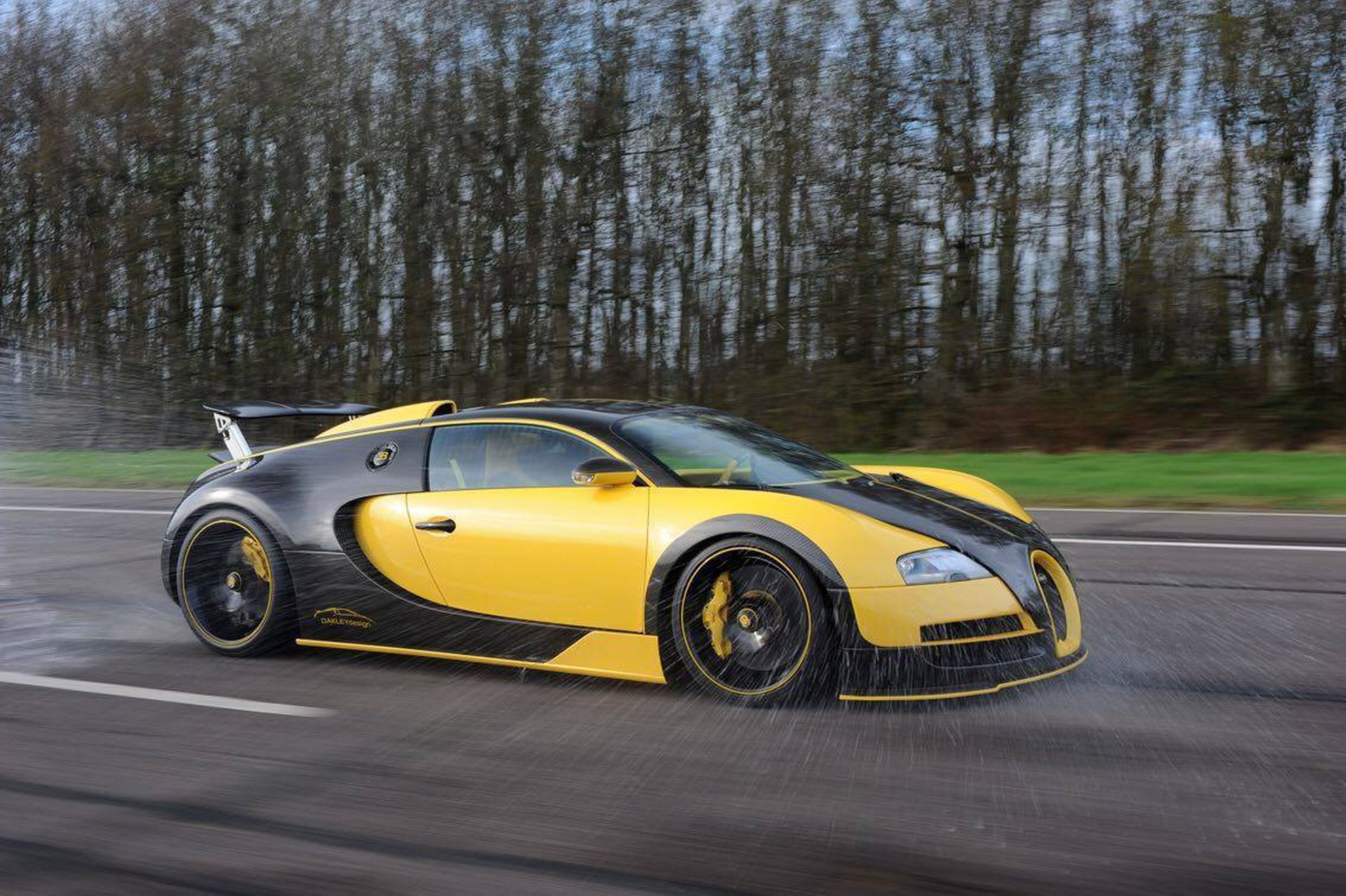 Bugatti Veyron Oakley Design lateral