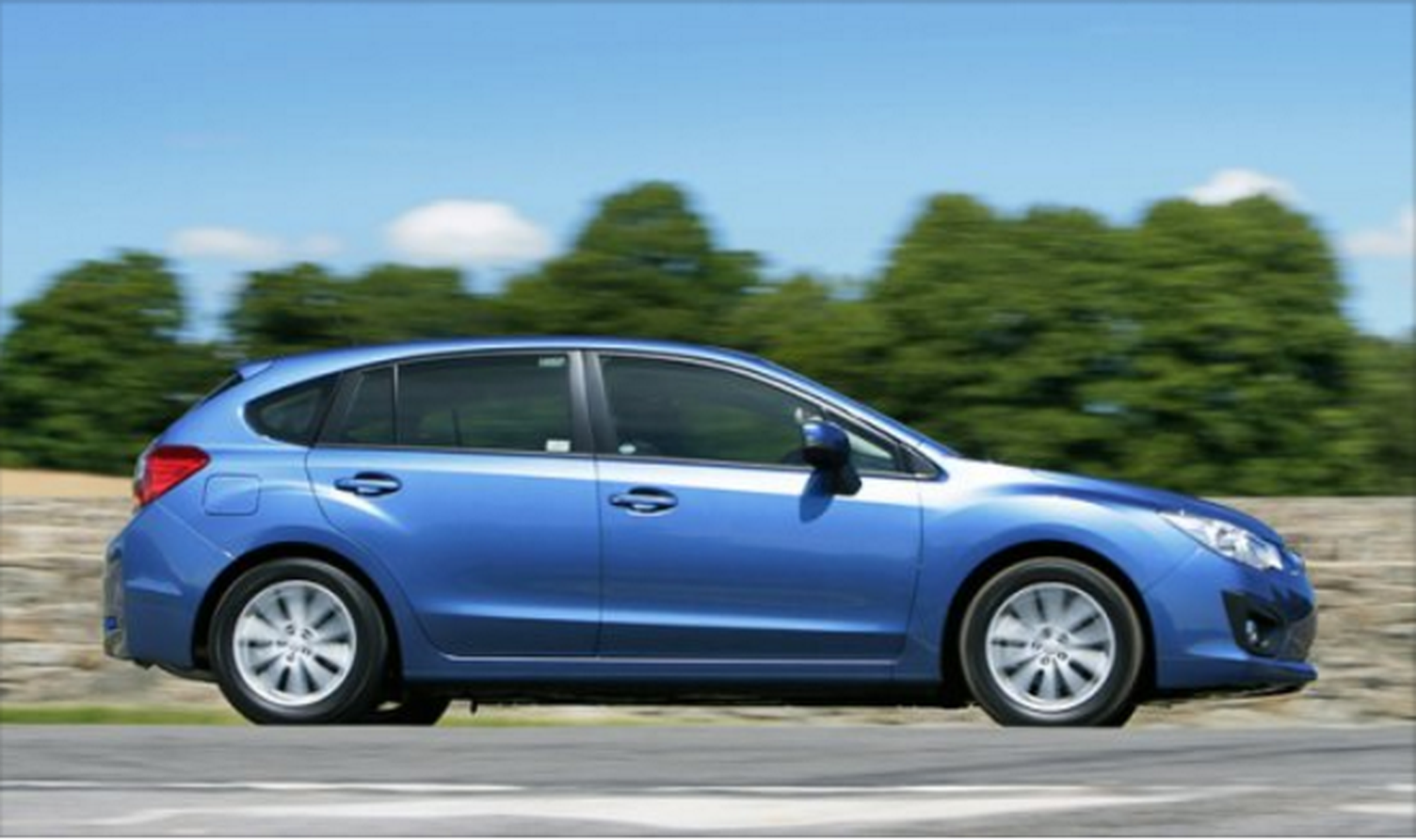 Subaru Impreza hatchback 2016: ¡cazado!