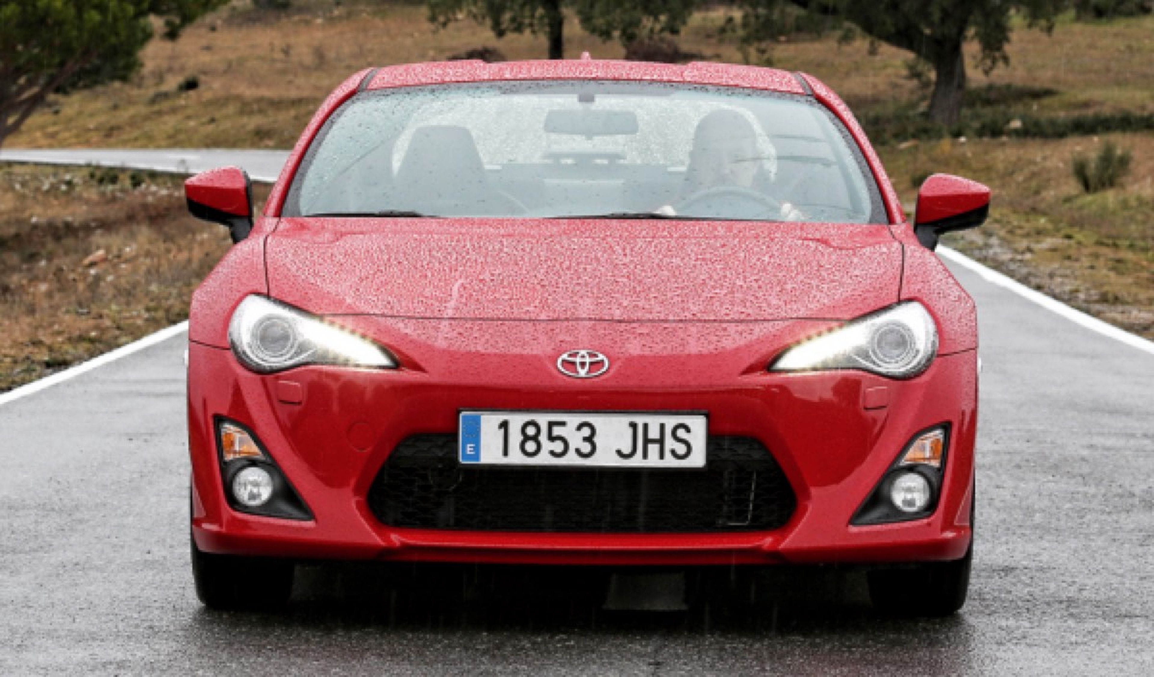 Toyota-GT86-frontal-pequena