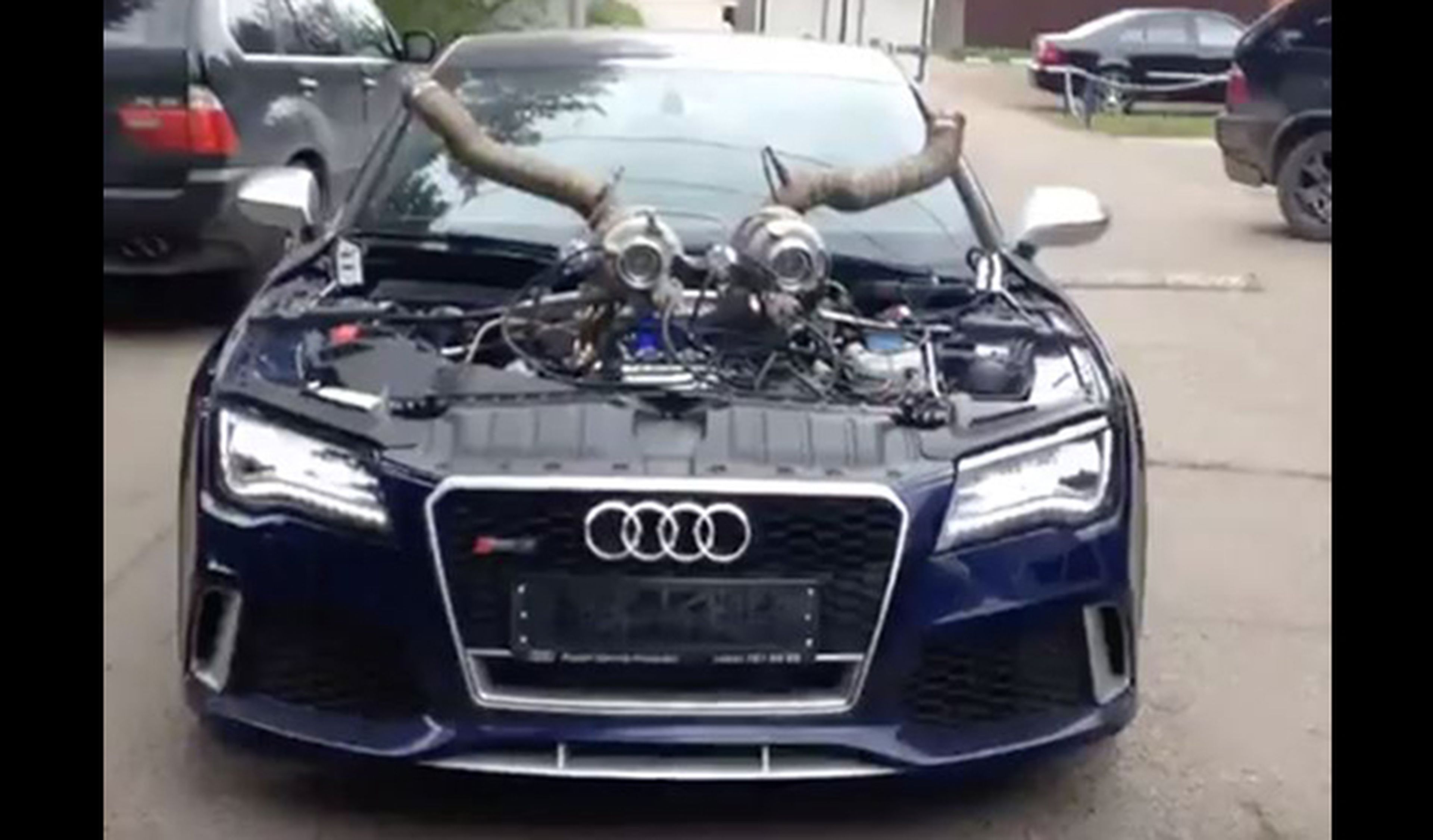 Vídeo: este intimidante Audi RS7 merienda Bugattis