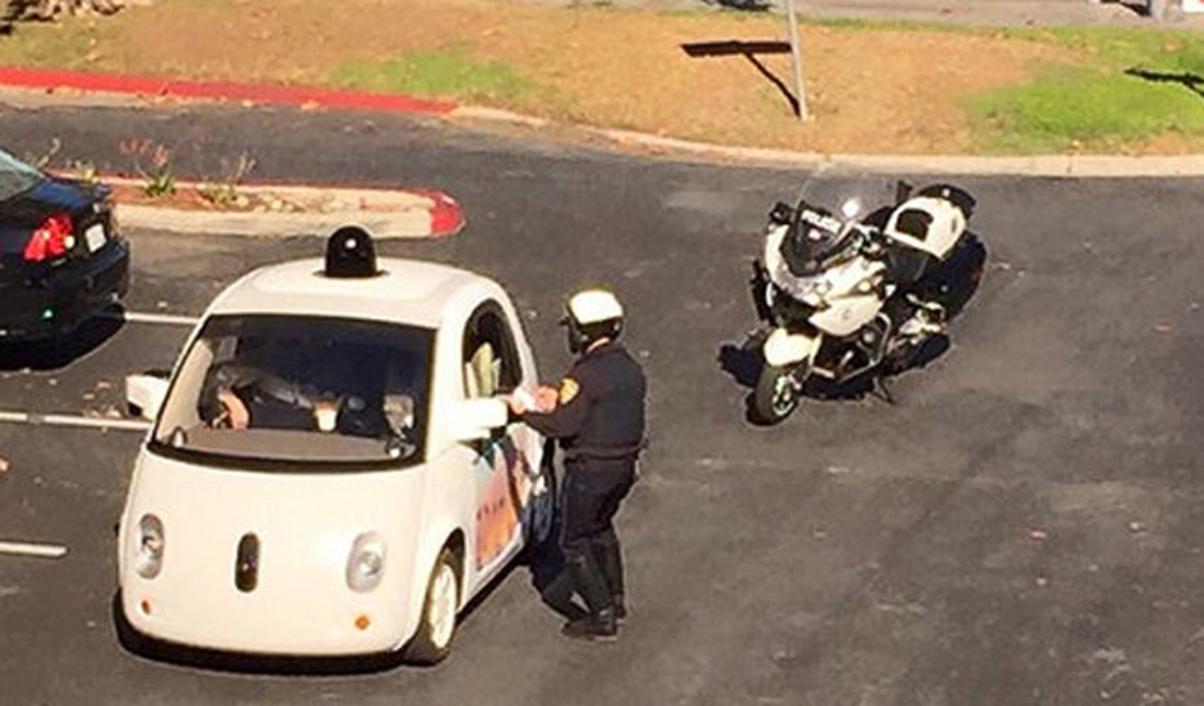La primera multa del coche autónomo de Google