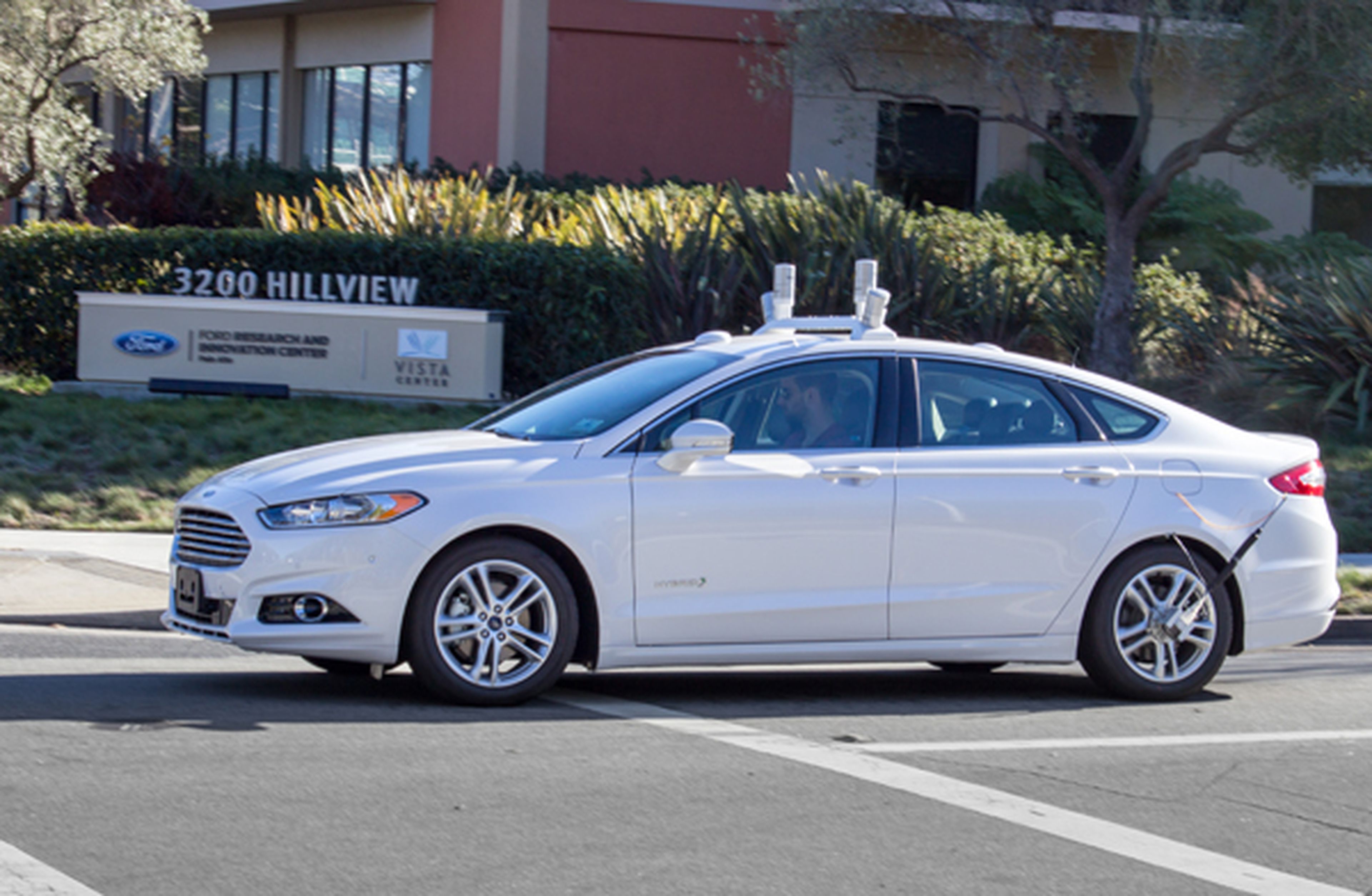 Ford podría construir el coche autónomo de Google