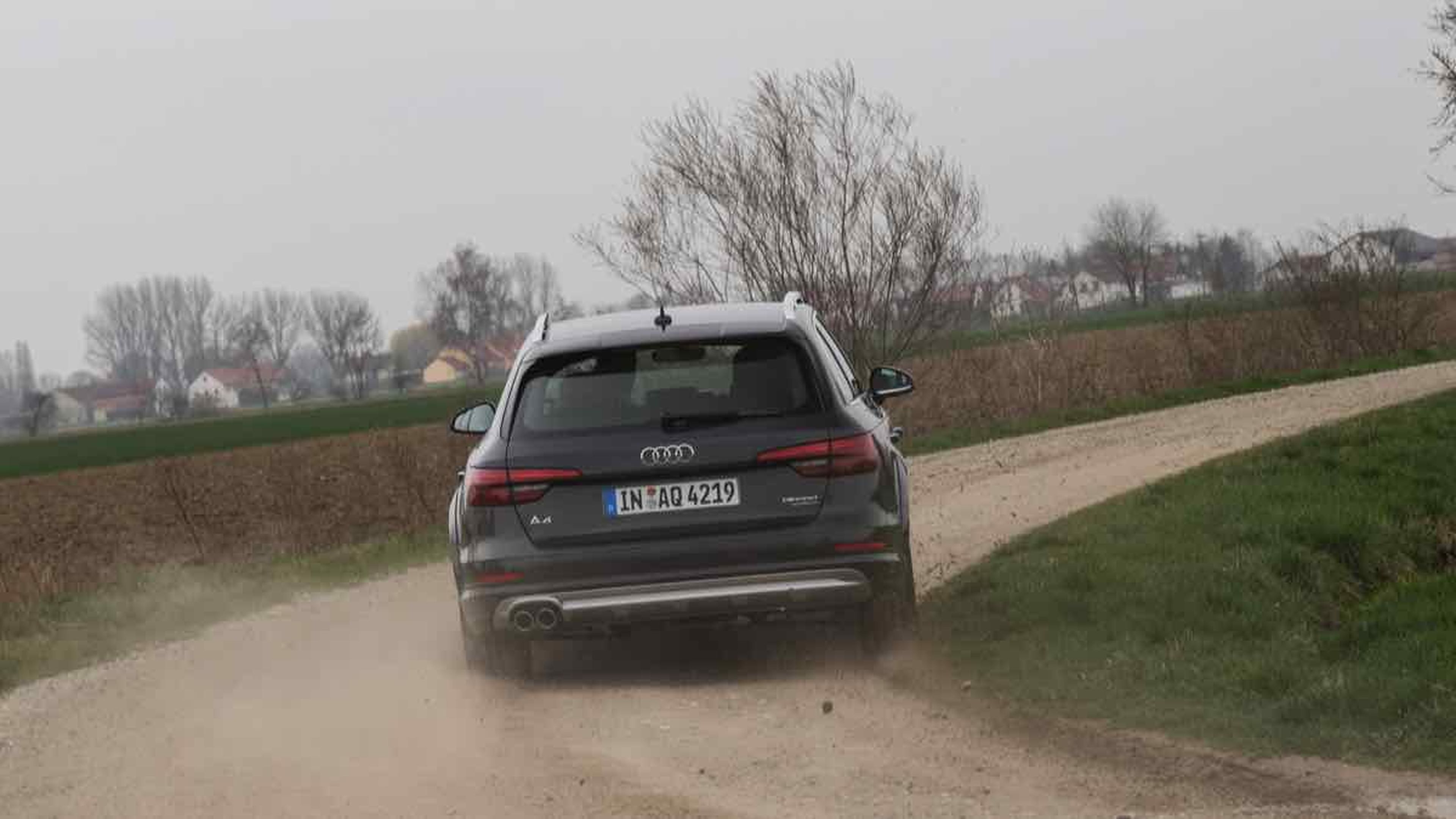 Audi A4 allroad 2016 offroad tierra