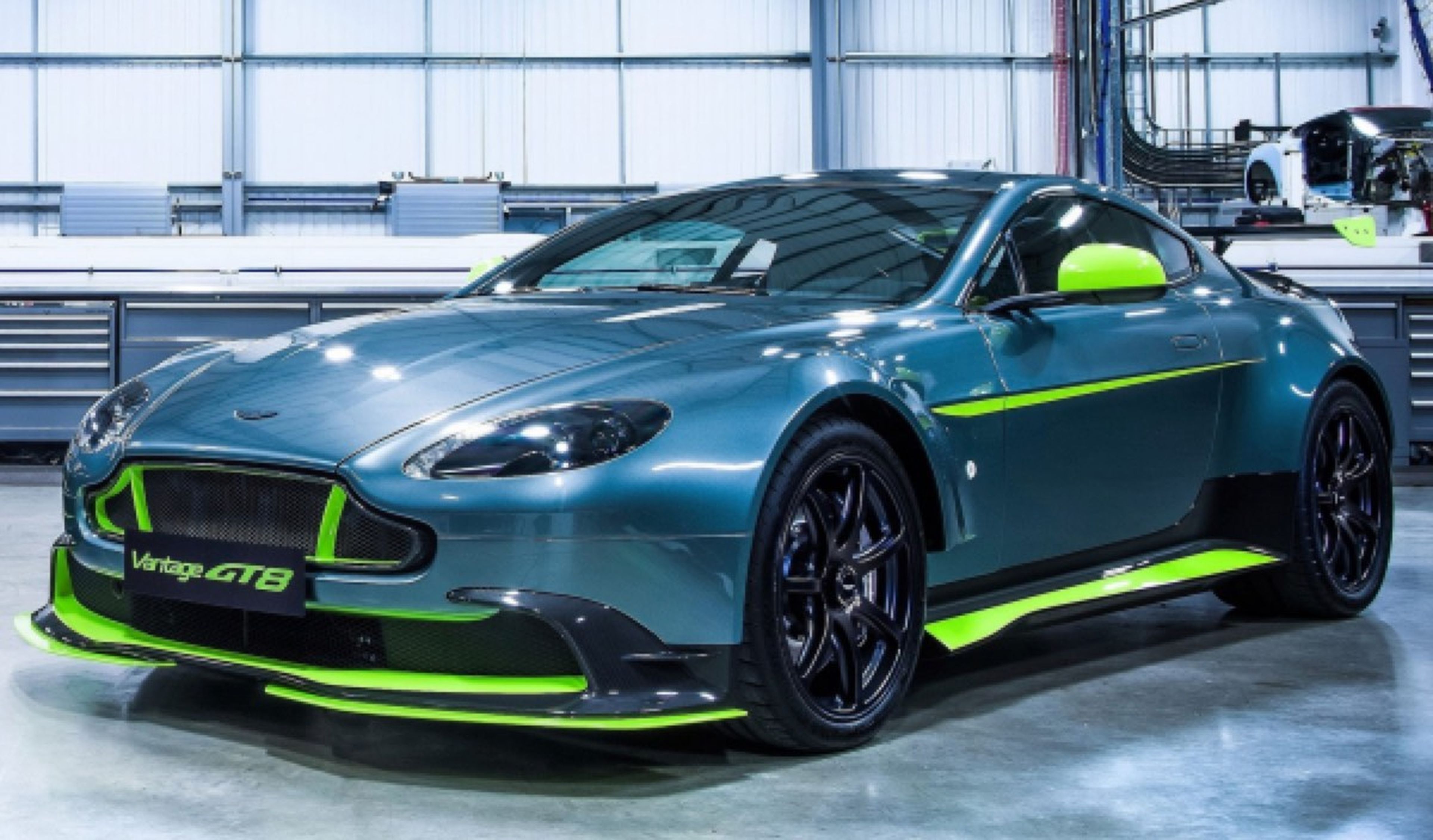 Aston Martin Vantage GT8: el chico malo de Gaydon