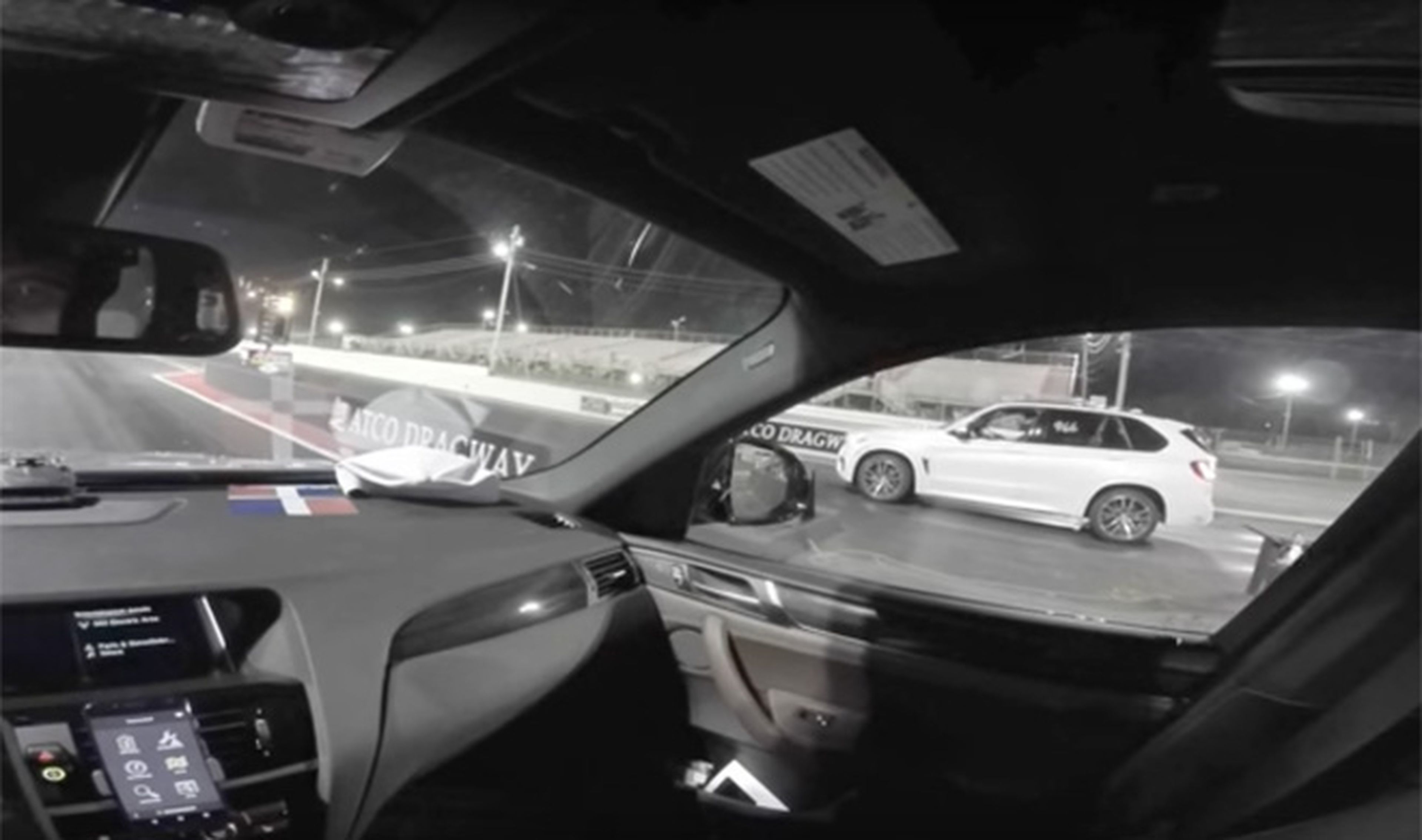 Drag Race entre BMW X4 M40i vs X5 M