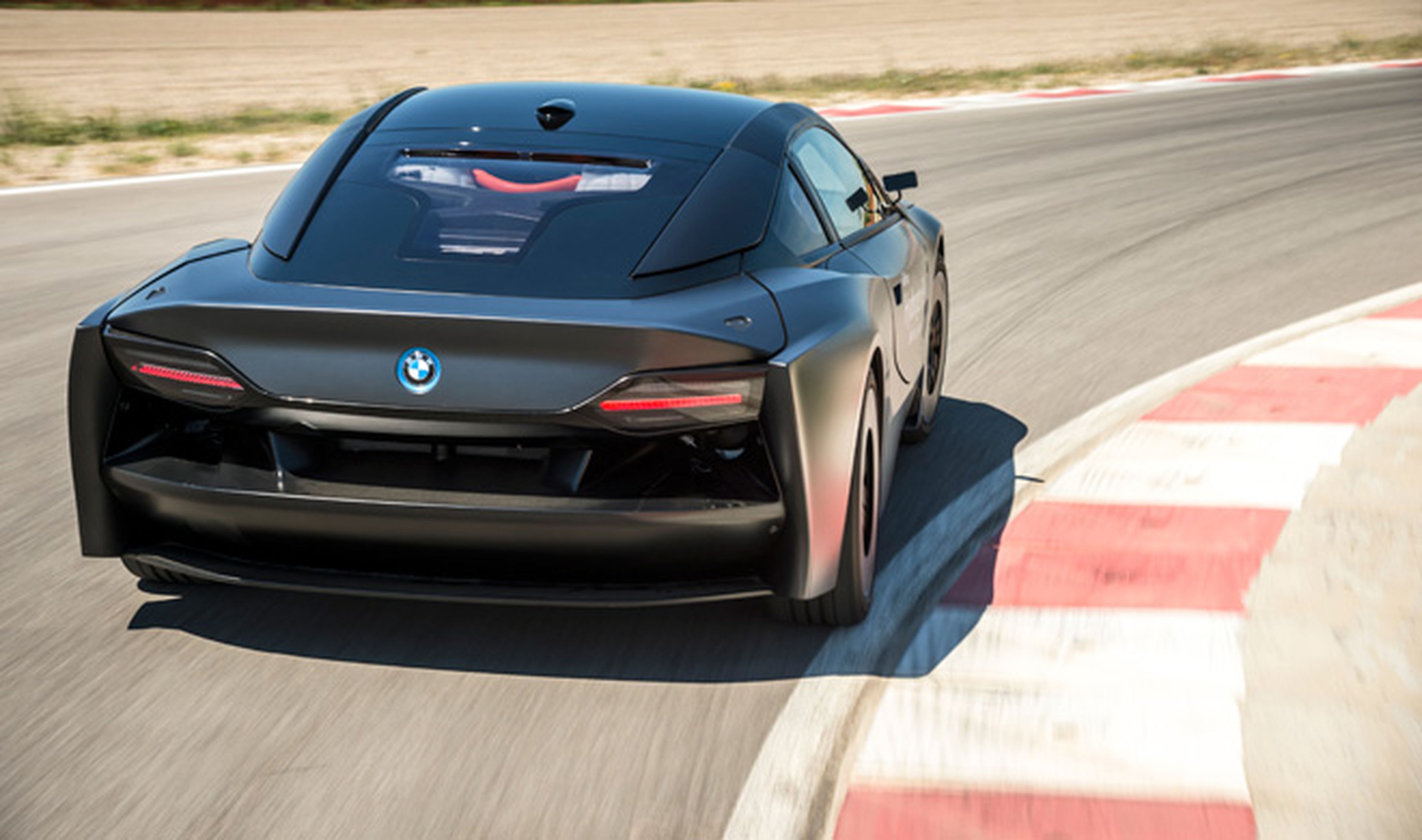 El nuevo BMW i8 llegará a finales de 2017