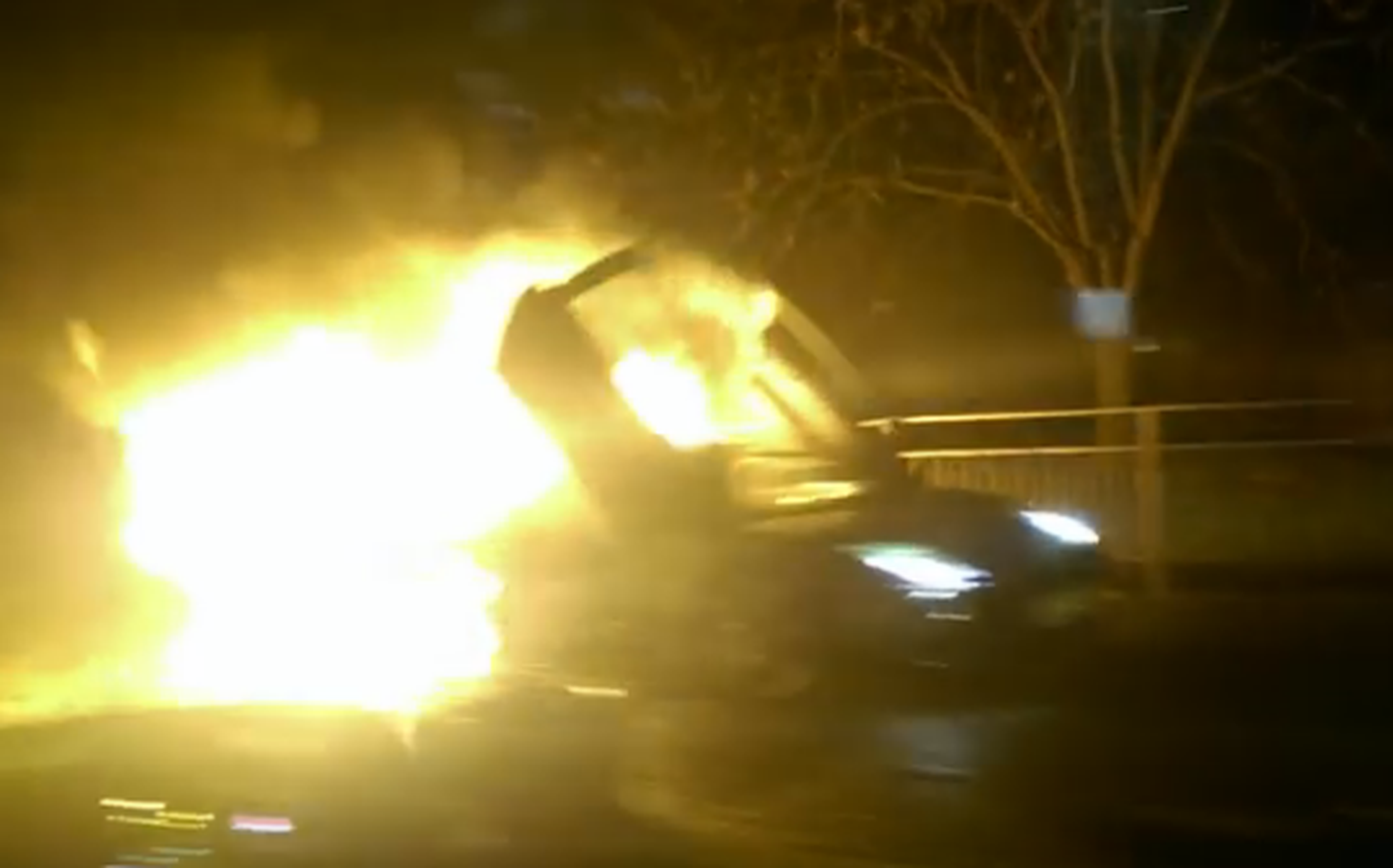 Un Lamborghini Murciélago, en llamas tras un accidente