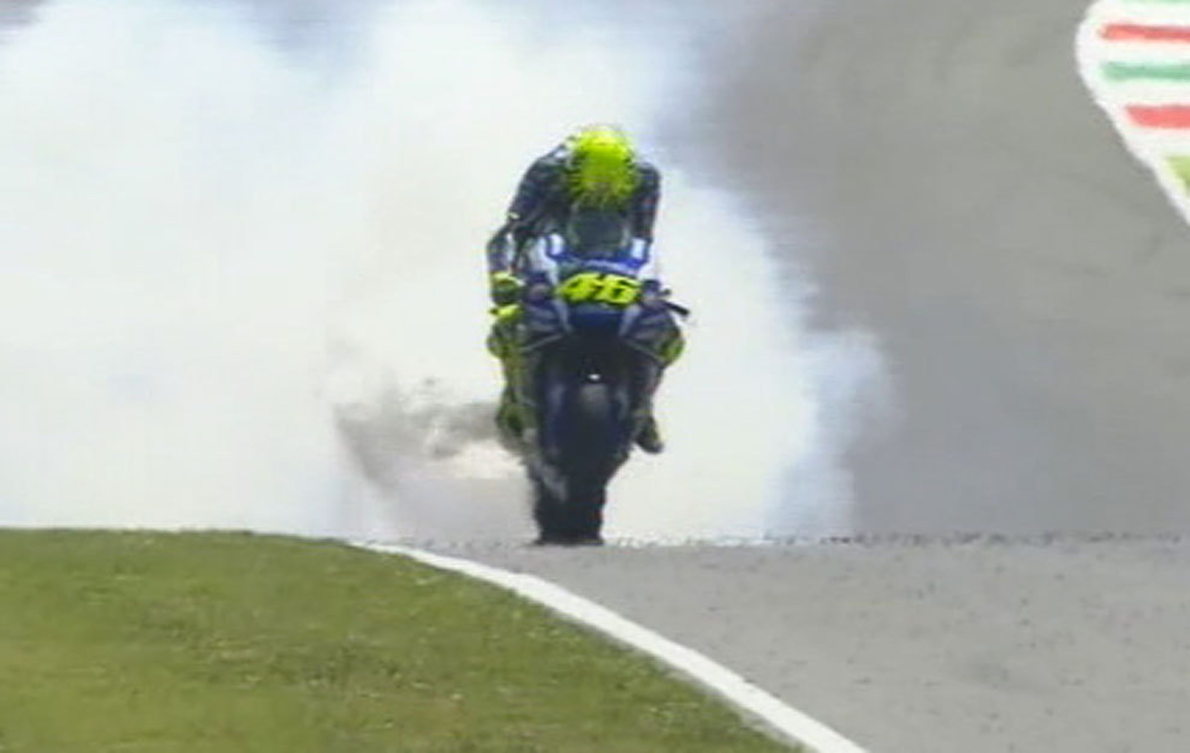 Vídeo: Así rompió Valentino Rossi el motor de su Yamaha M1