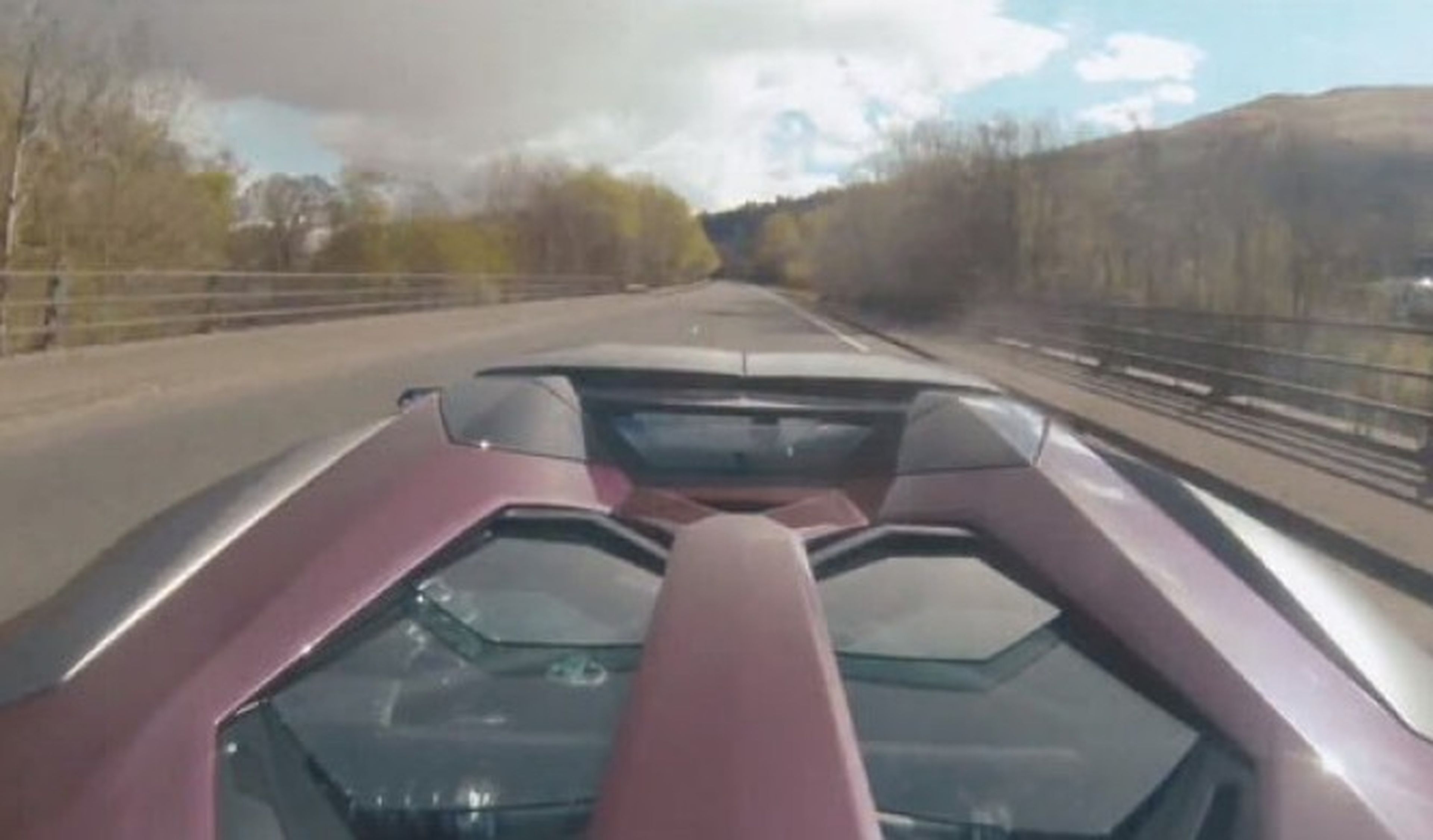Vídeo: así ruge el Lamborghini Aventador SV Roadster