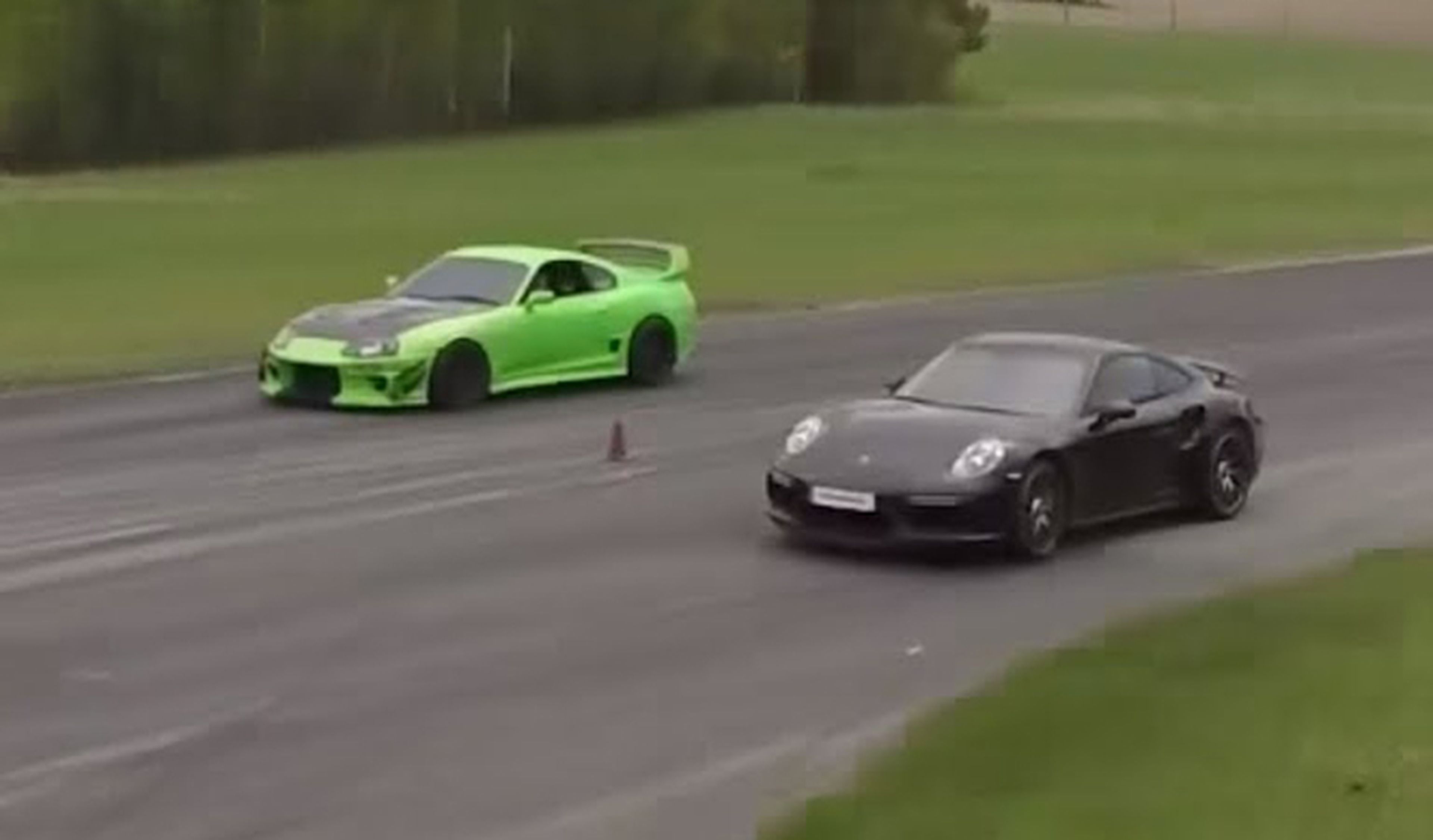 Vídeo: un Porsche 911 Turbo S contra un Supra de 1.000 CV