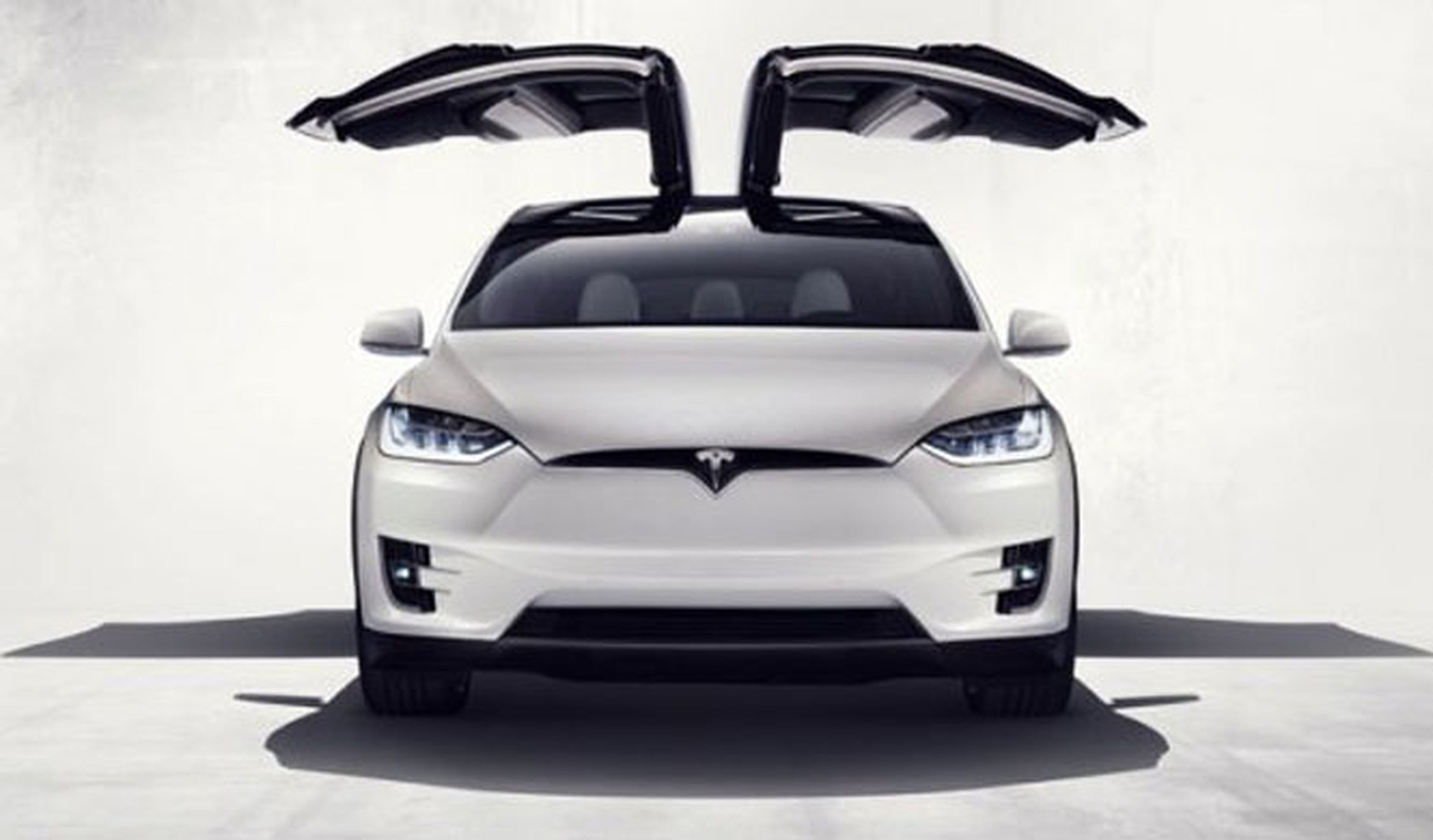 Tesla tiene un problema con las puertas del Model X